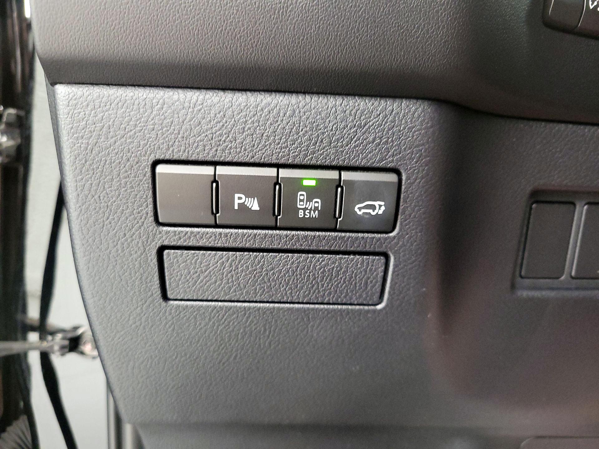 Thumbnail: 2017 Lexus NX - 13