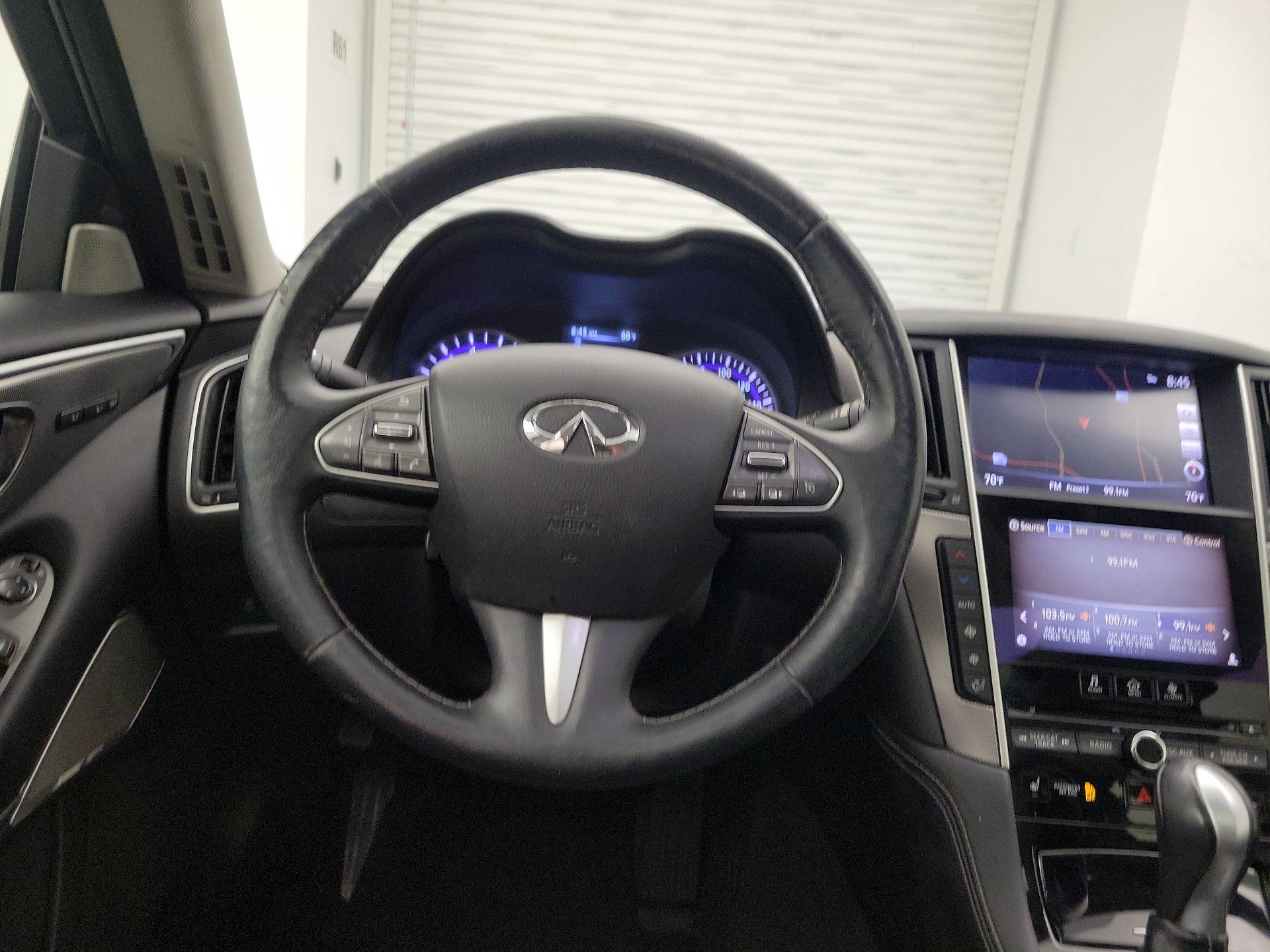 Thumbnail: 2017 INFINITI Q50 - 10