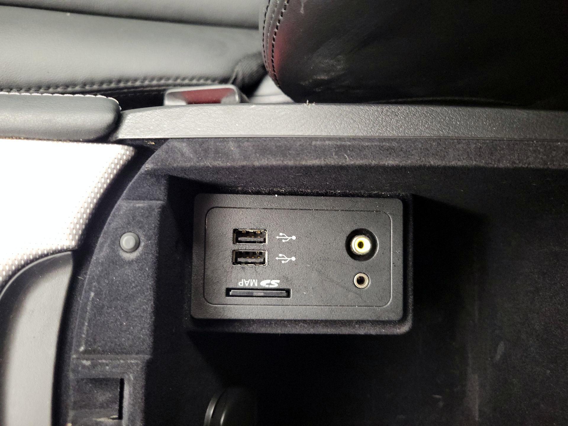 Thumbnail: 2017 INFINITI Q50 - 19