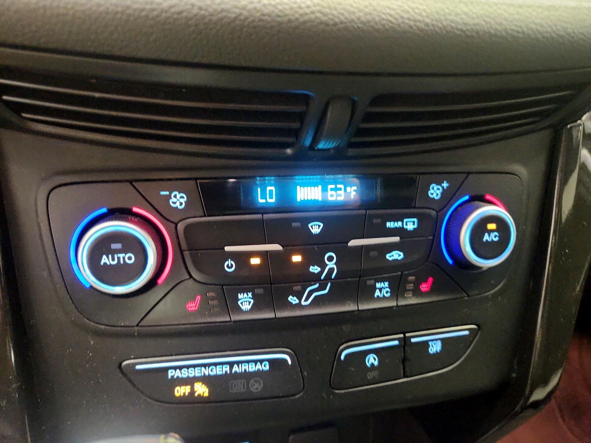 Thumbnail: 2019 Ford Escape - 16