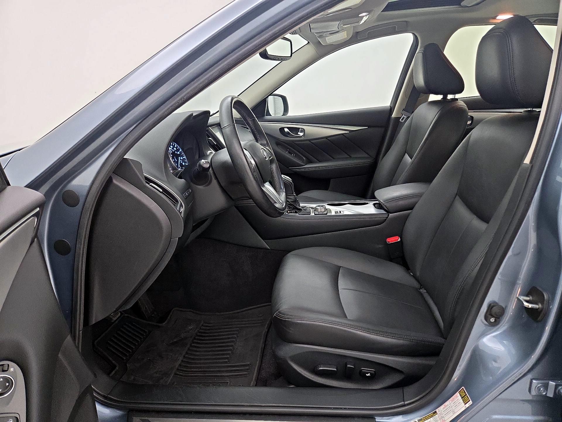 Thumbnail: 2019 INFINITI Q50 - 11