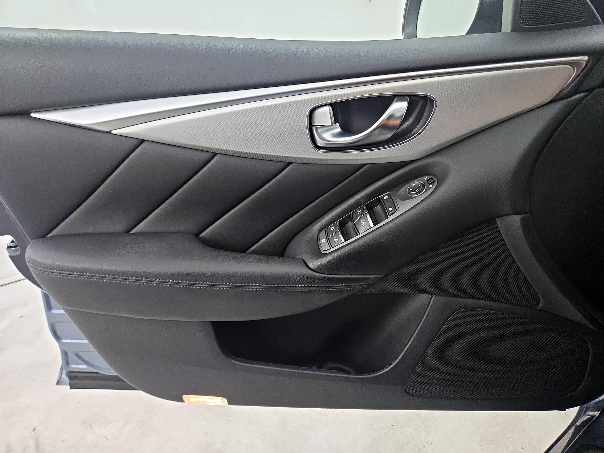 Thumbnail: 2019 INFINITI Q50 - 12