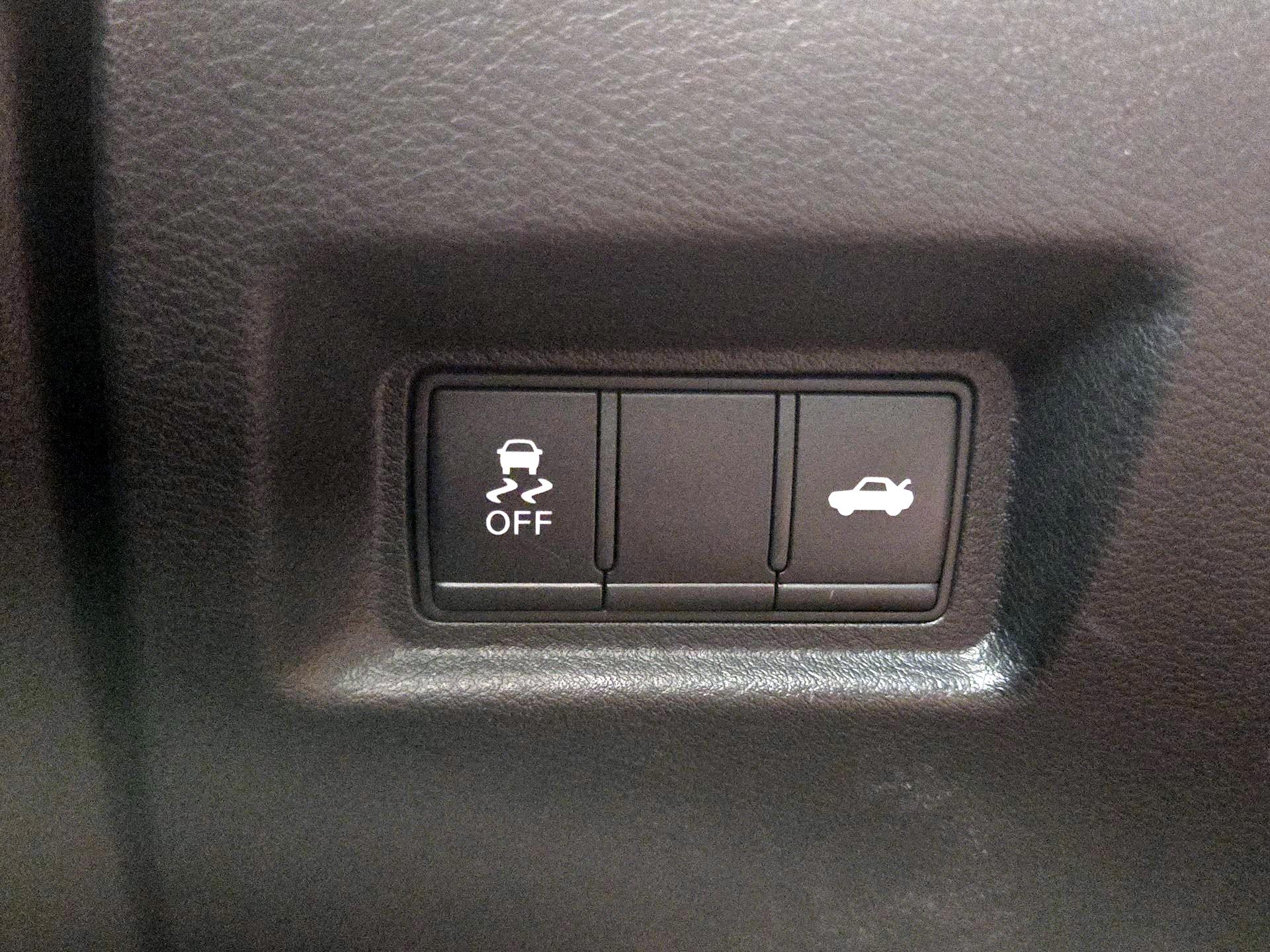 Thumbnail: 2019 INFINITI Q50 - 13