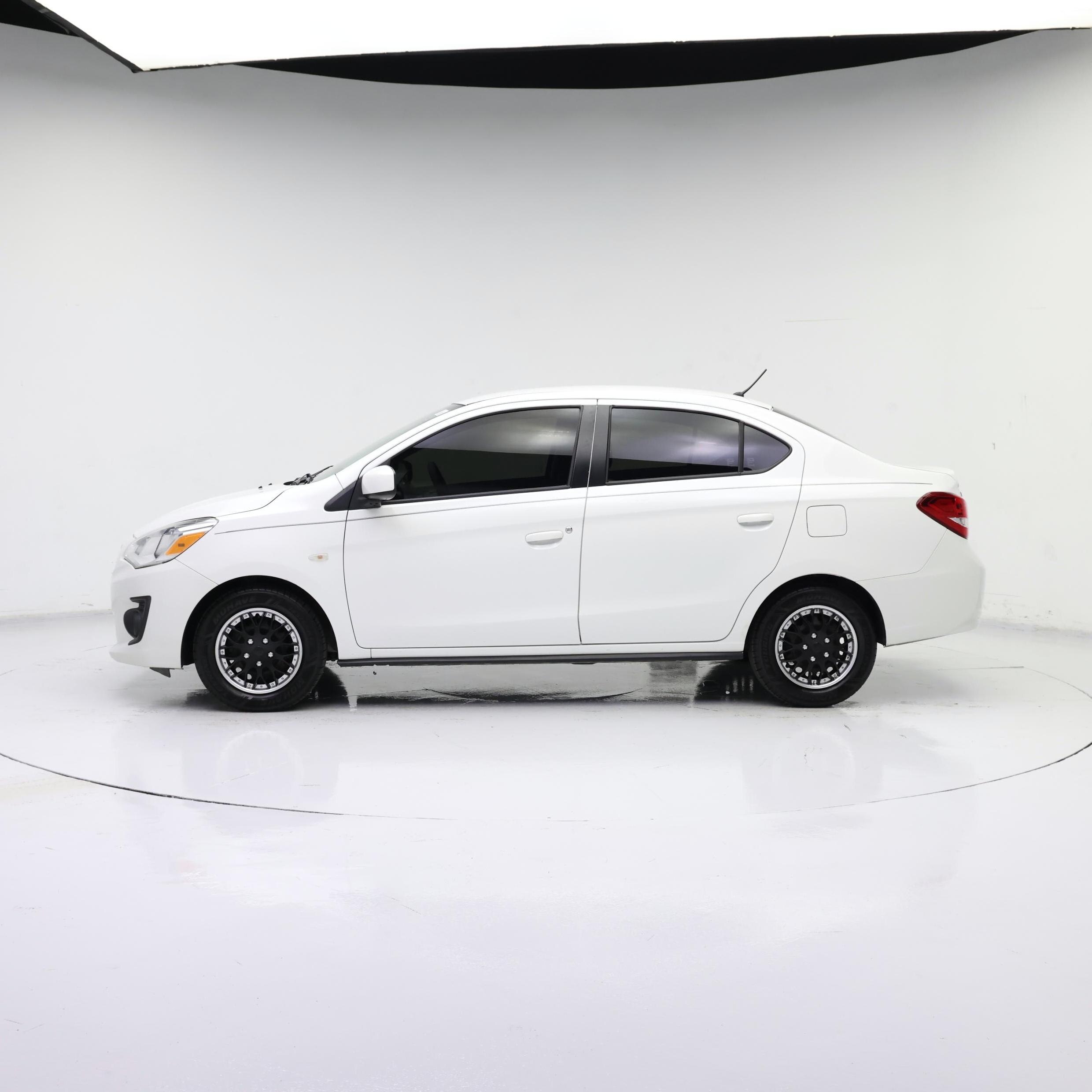 Thumbnail: 2019 Mitsubishi Mirage G4 - 3