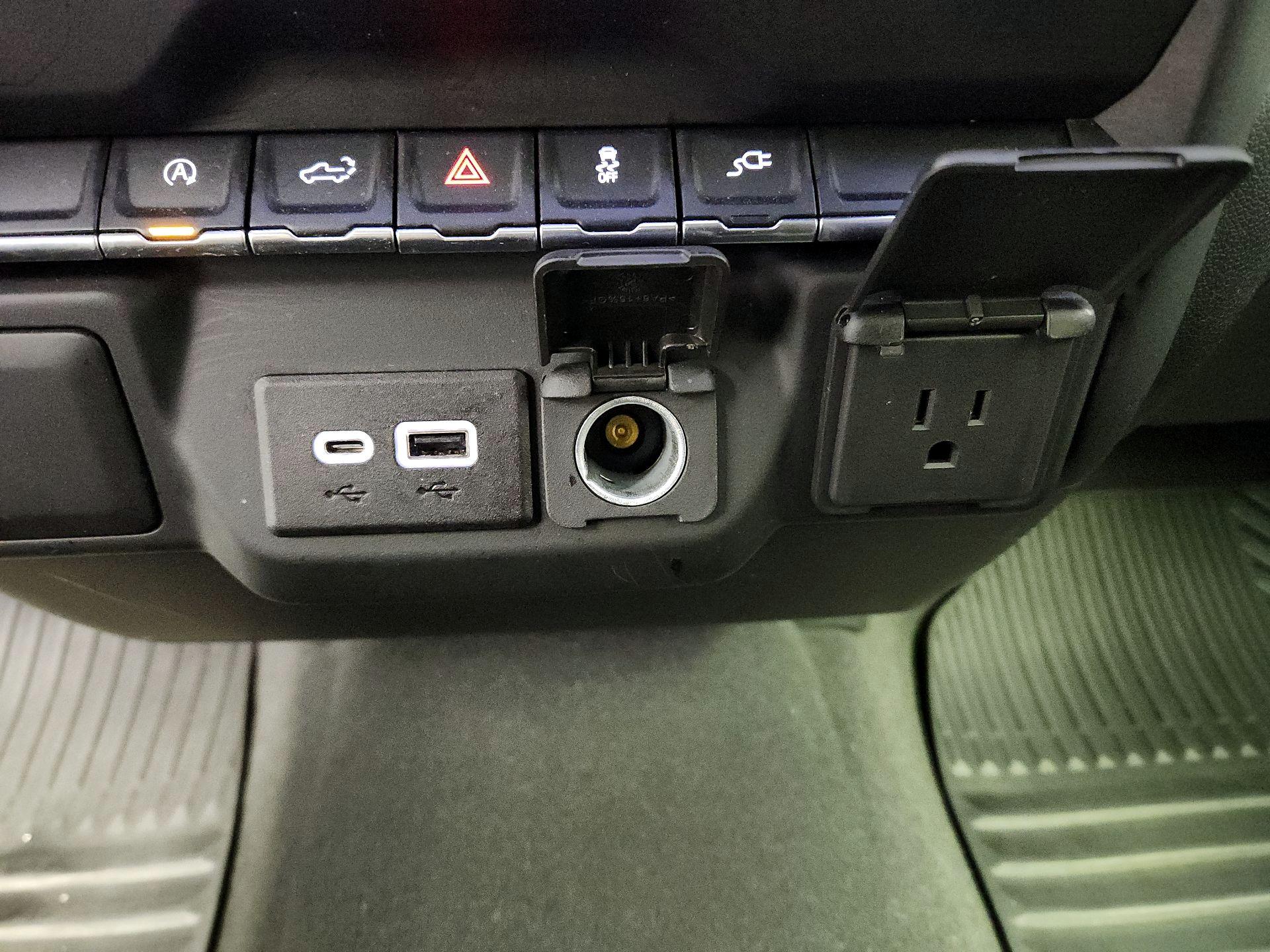 Thumbnail: 2021 Chevrolet Silverado 1500 - 18