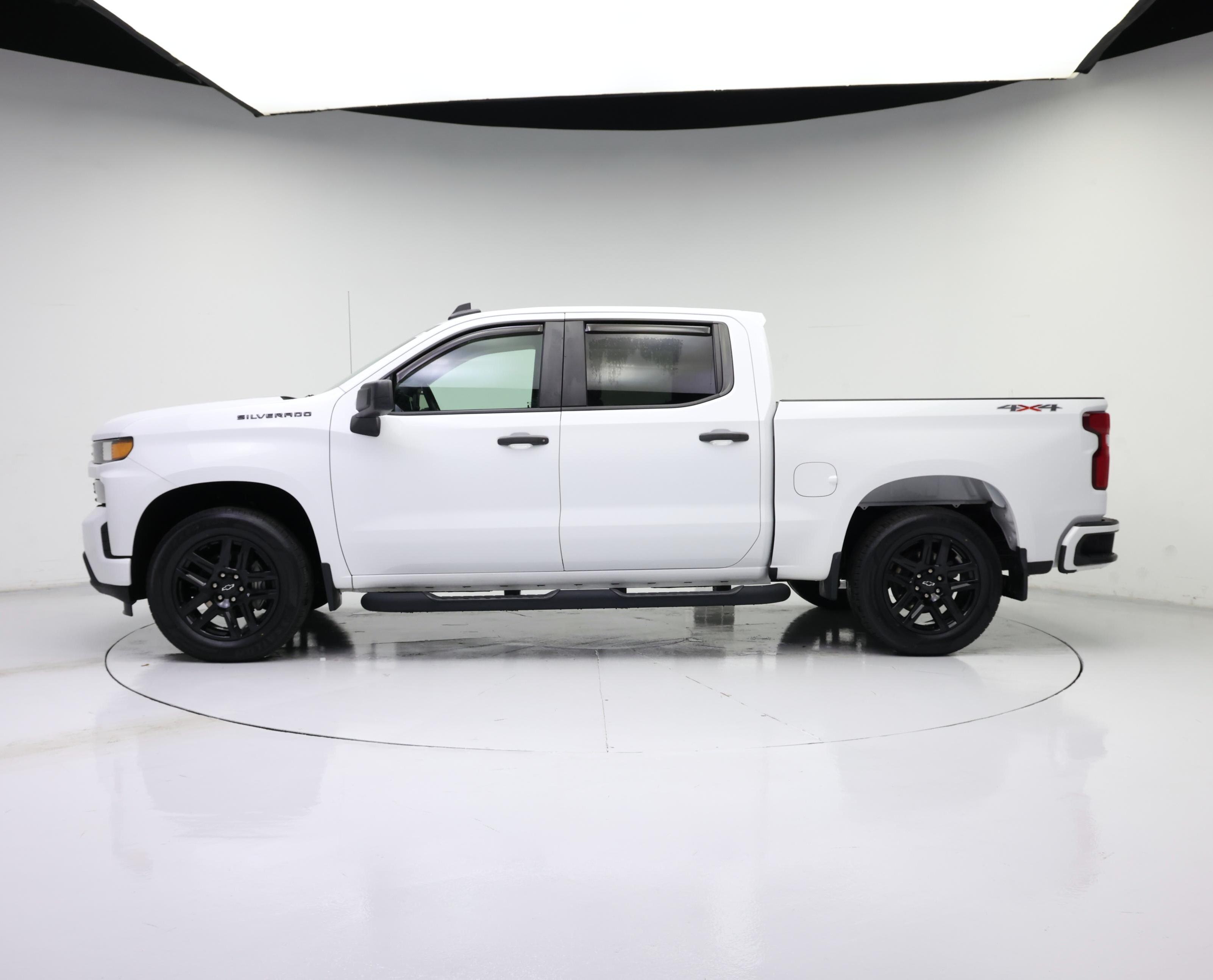 Thumbnail: 2021 Chevrolet Silverado 1500 - 3