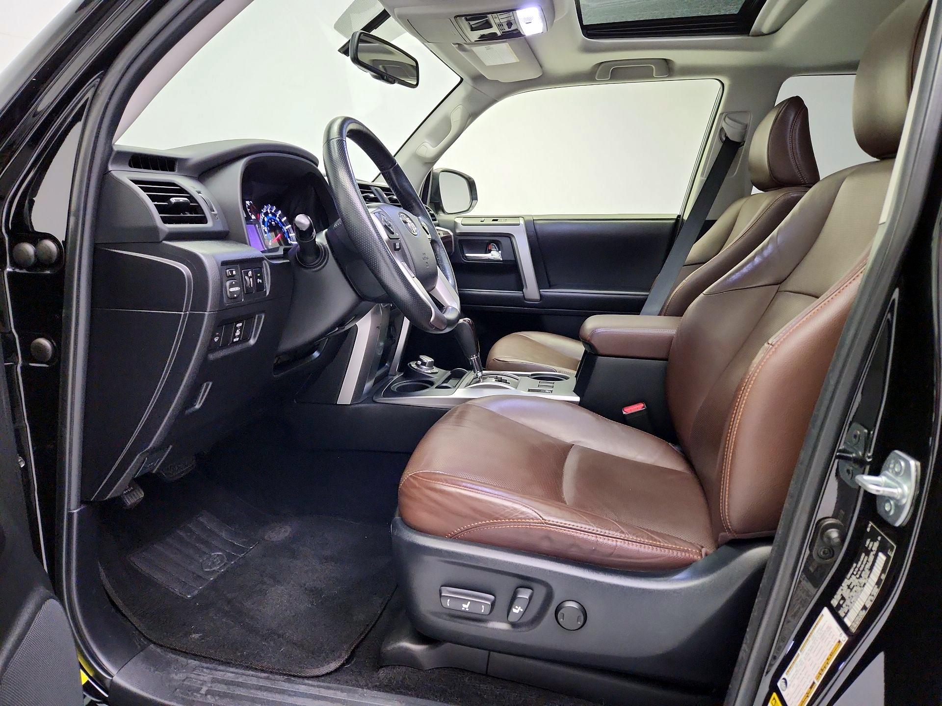 Thumbnail: 2016 Toyota 4Runner - 11