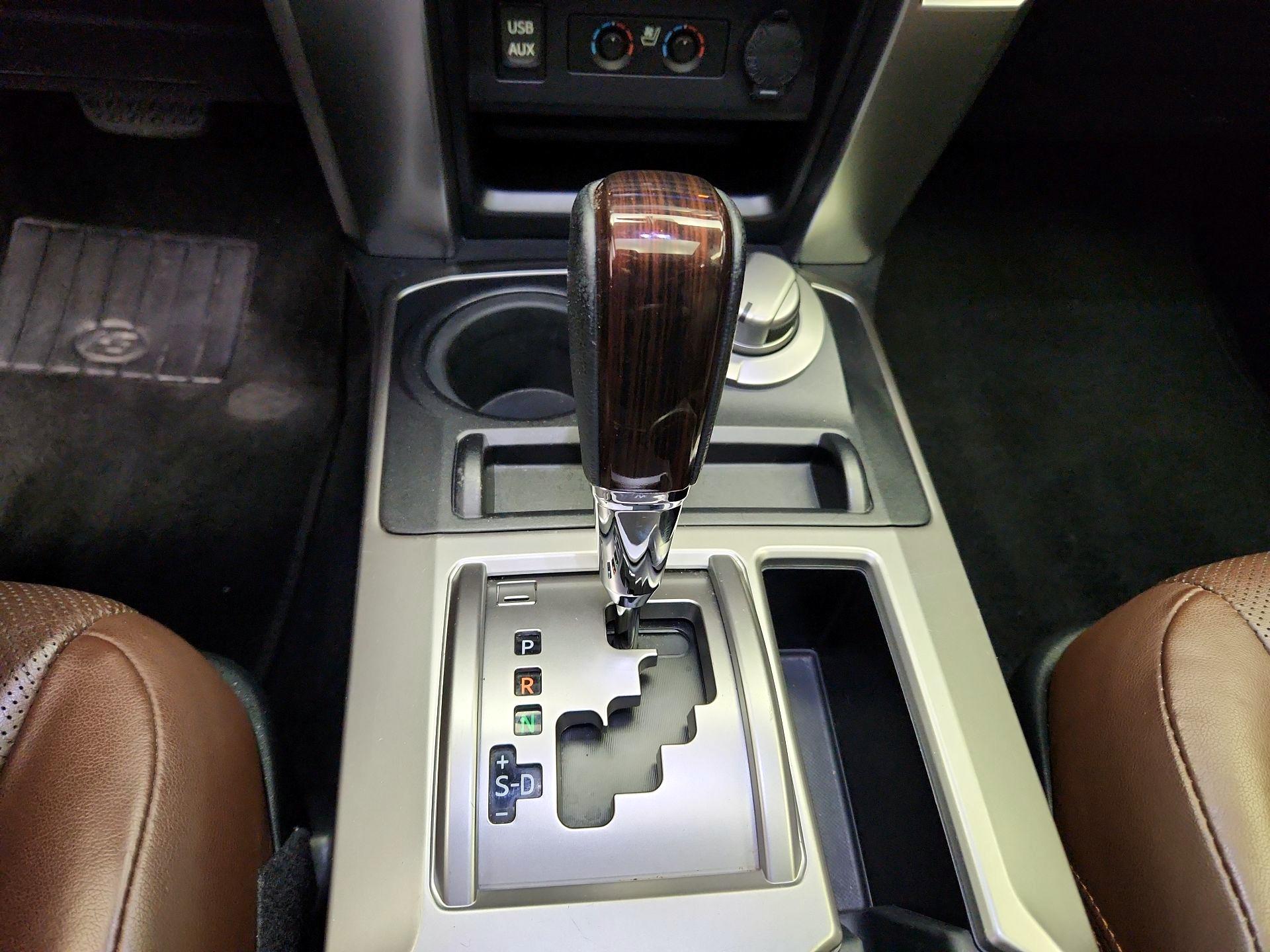 Thumbnail: 2016 Toyota 4Runner - 18