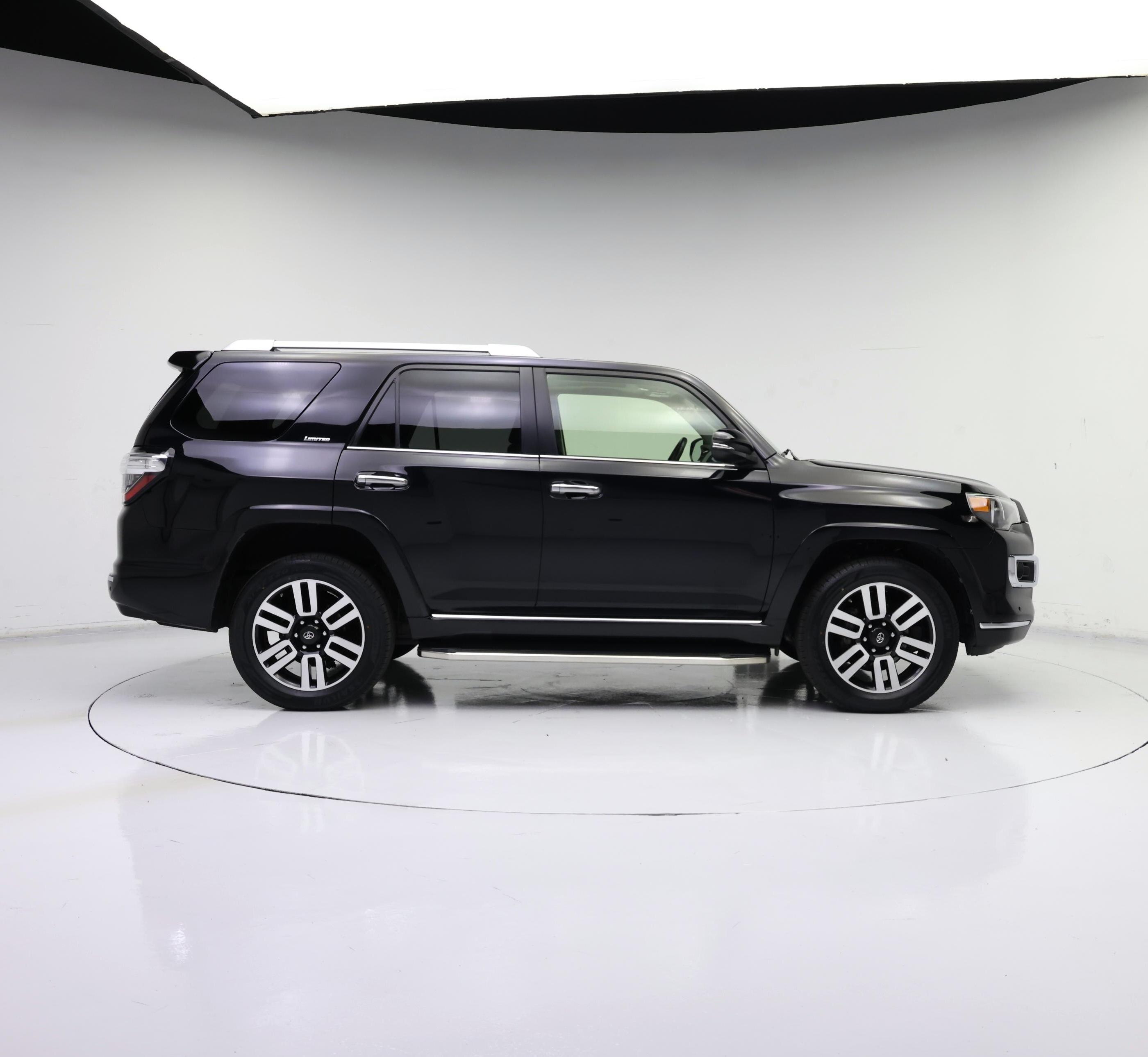 Thumbnail: 2016 Toyota 4Runner - 7