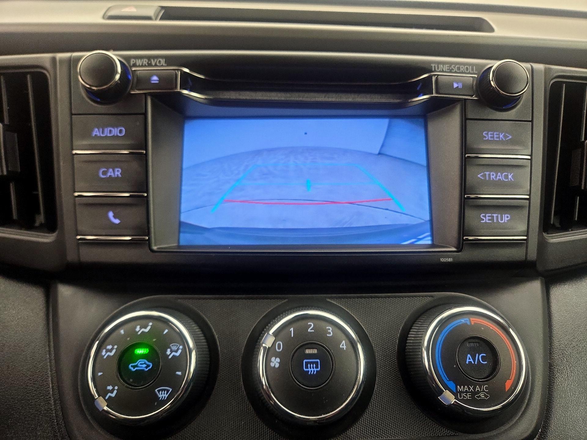 Thumbnail: 2018 Toyota RAV4 - 14