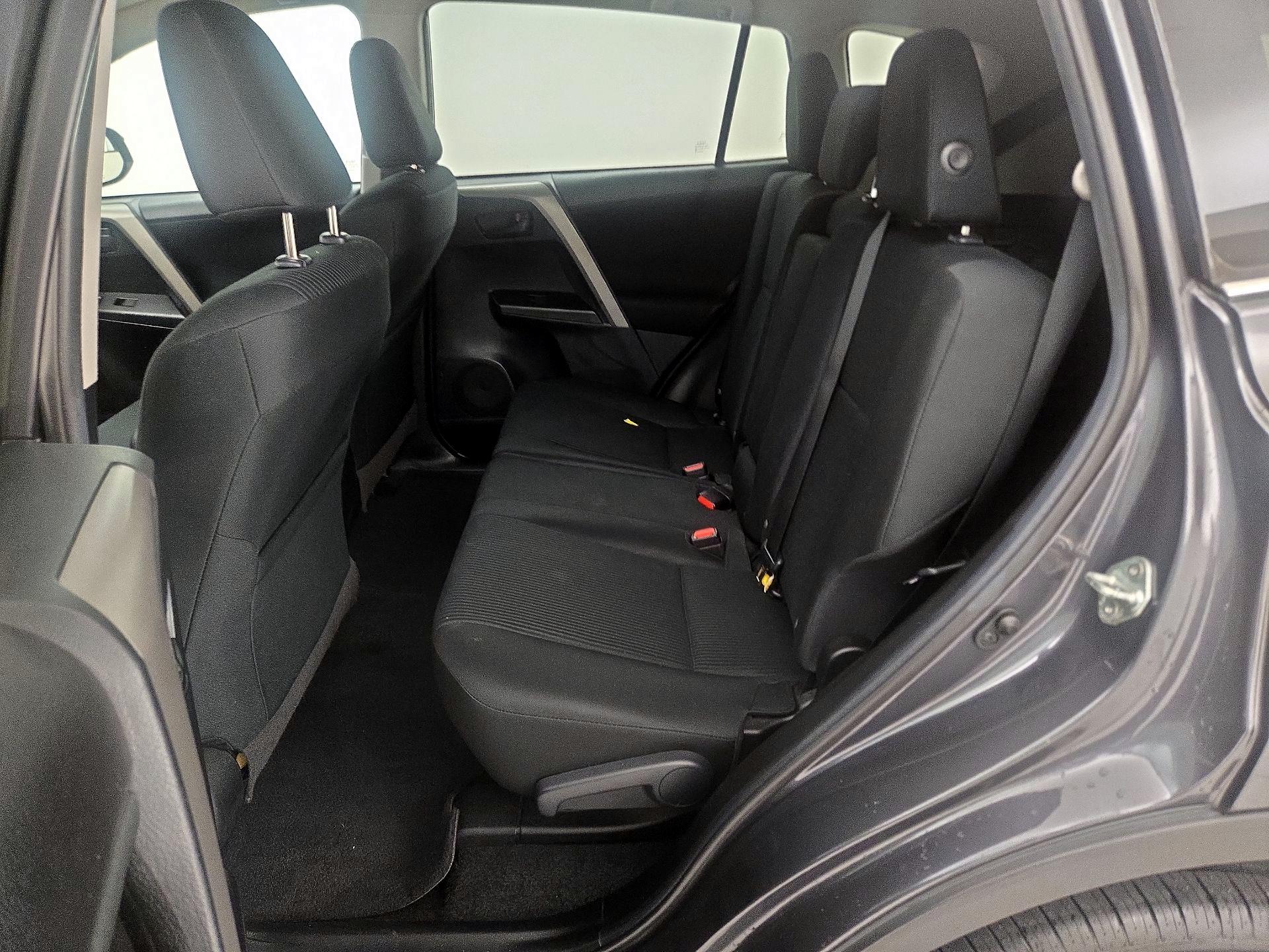 Thumbnail: 2018 Toyota RAV4 - 19