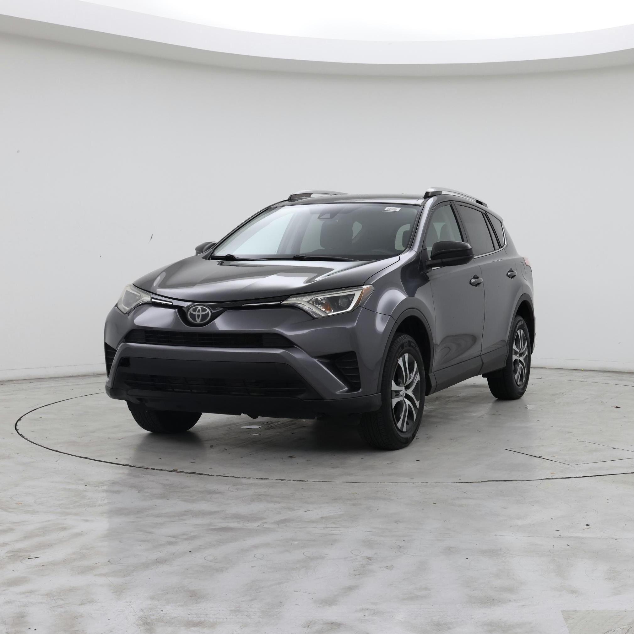 Thumbnail: 2018 Toyota RAV4 - 4