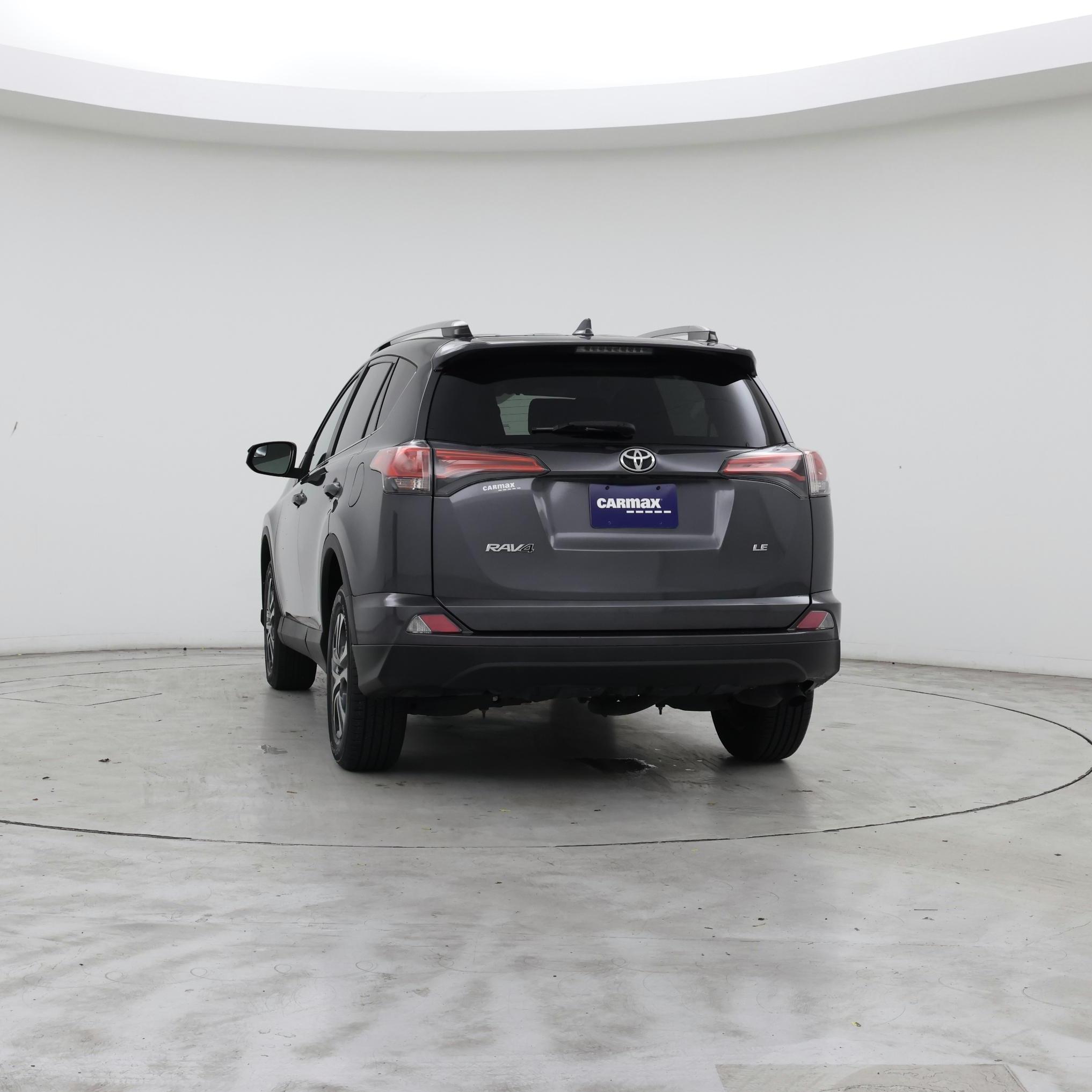 Thumbnail: 2018 Toyota RAV4 - 6