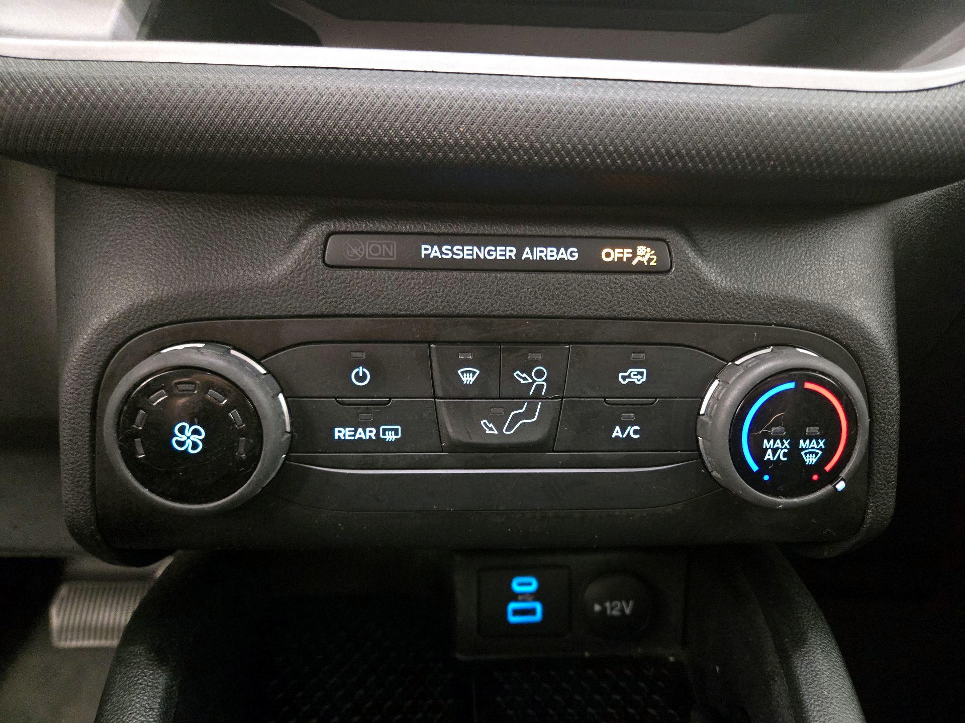 Thumbnail: 2021 Ford Bronco Sport - 16