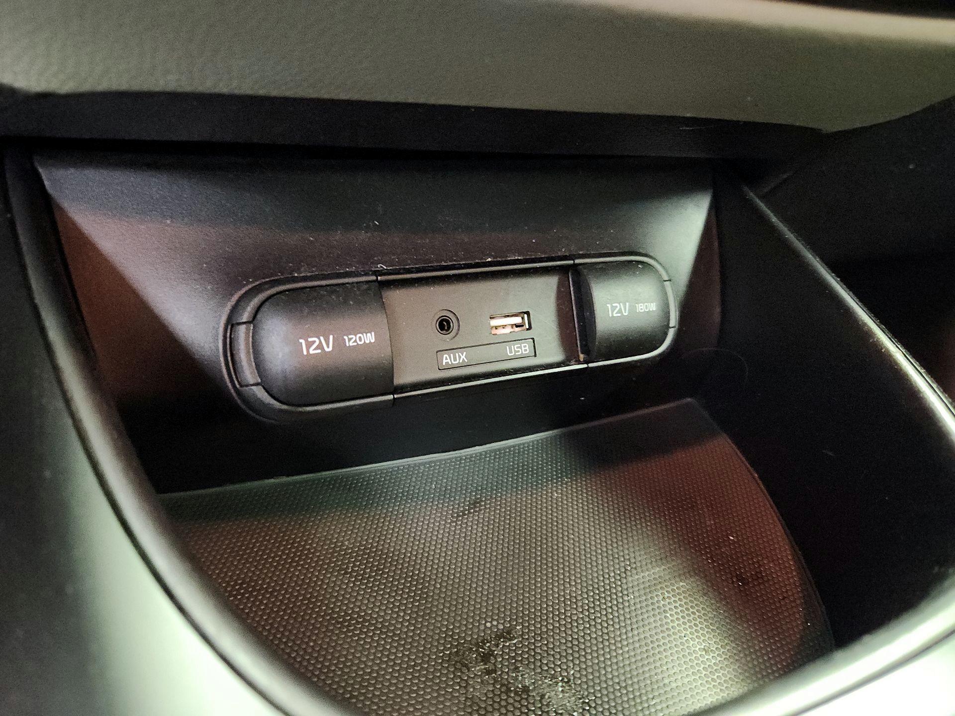 Thumbnail: 2019 Kia Soul - 18