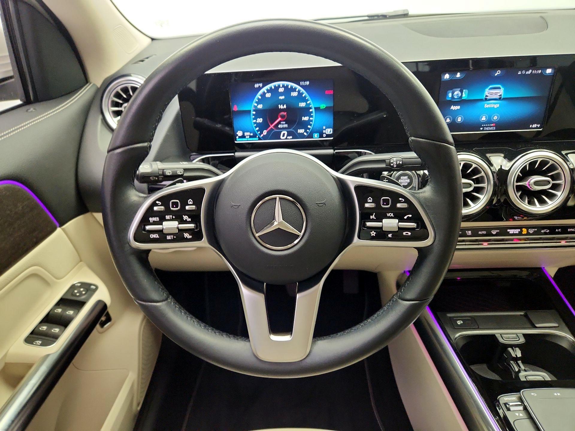 Thumbnail: 2021 Mercedes-Benz GLA - 10