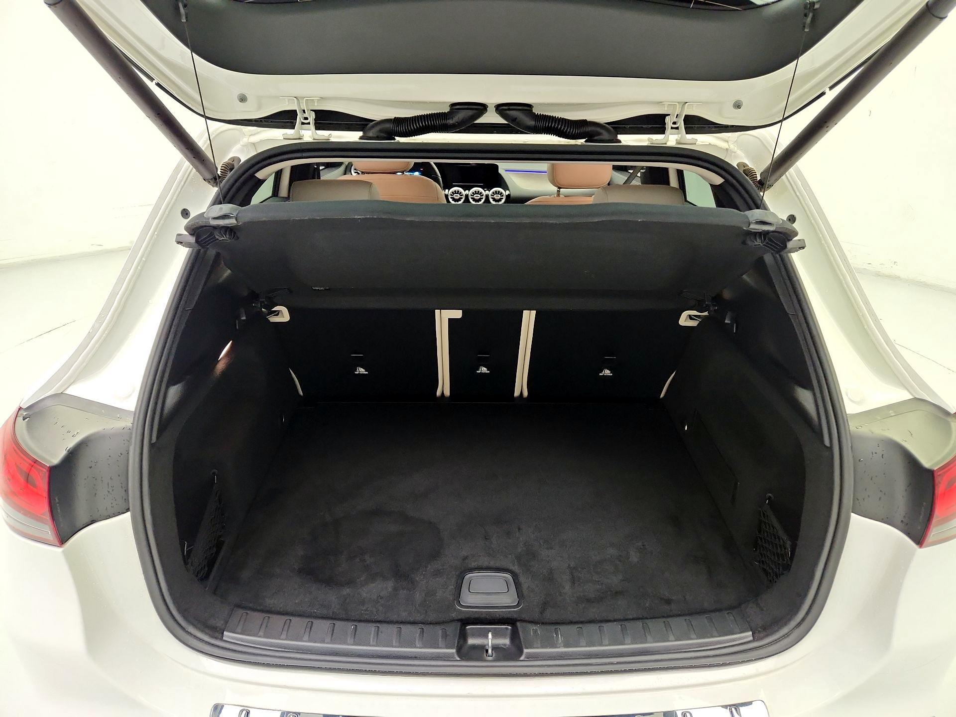 Thumbnail: 2021 Mercedes-Benz GLA - 20