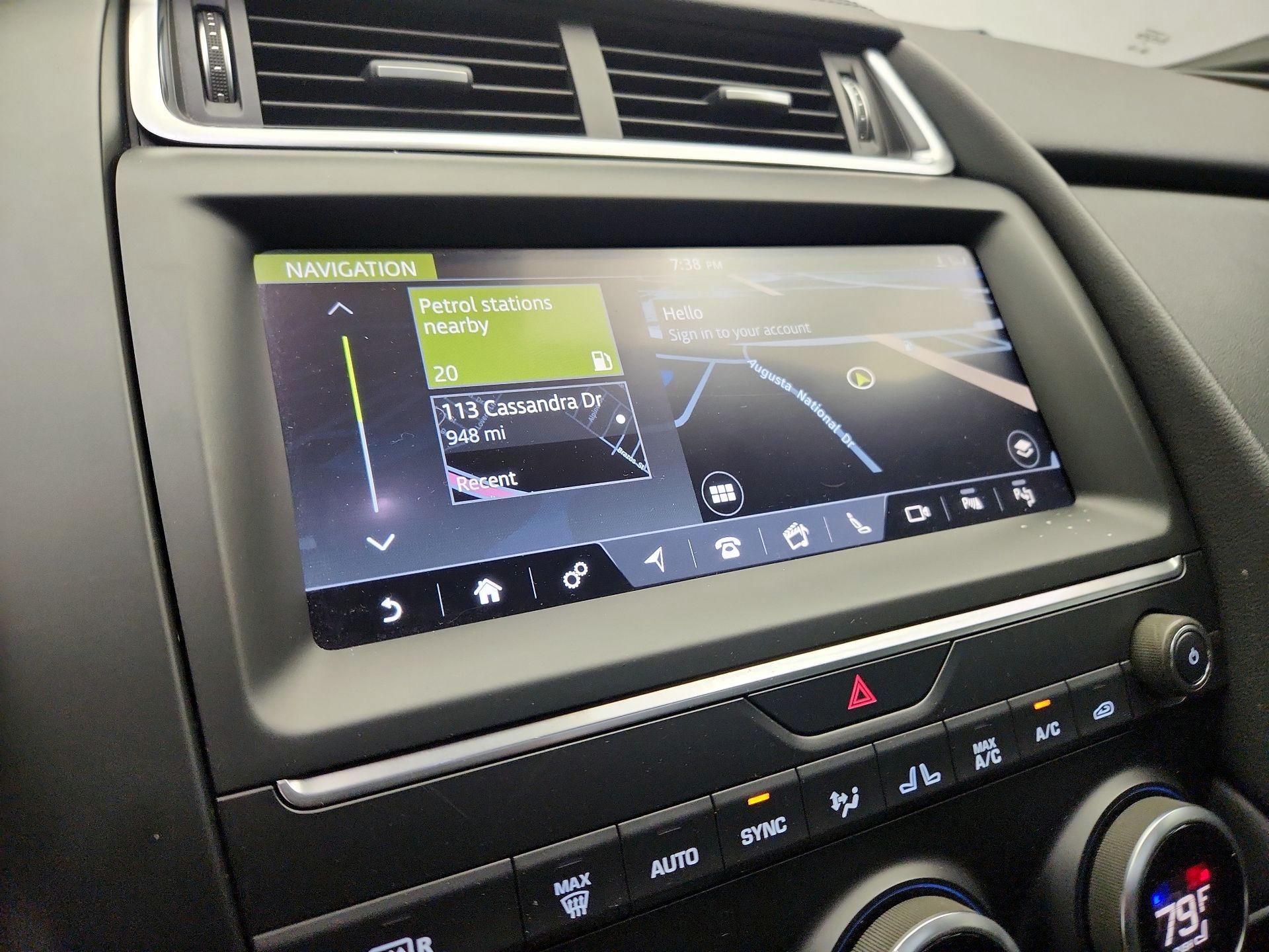 Thumbnail: 2019 Jaguar E-Pace - 14