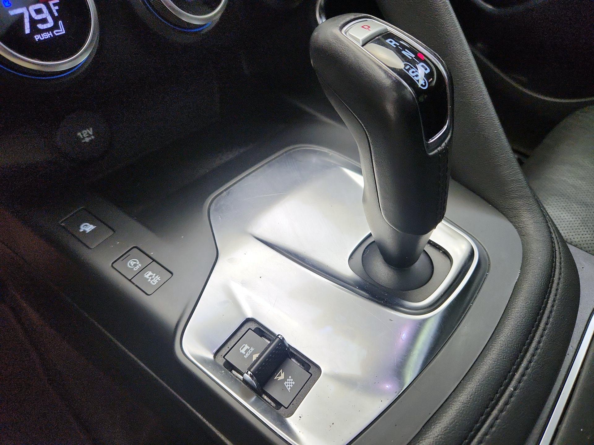 Thumbnail: 2019 Jaguar E-Pace - 18