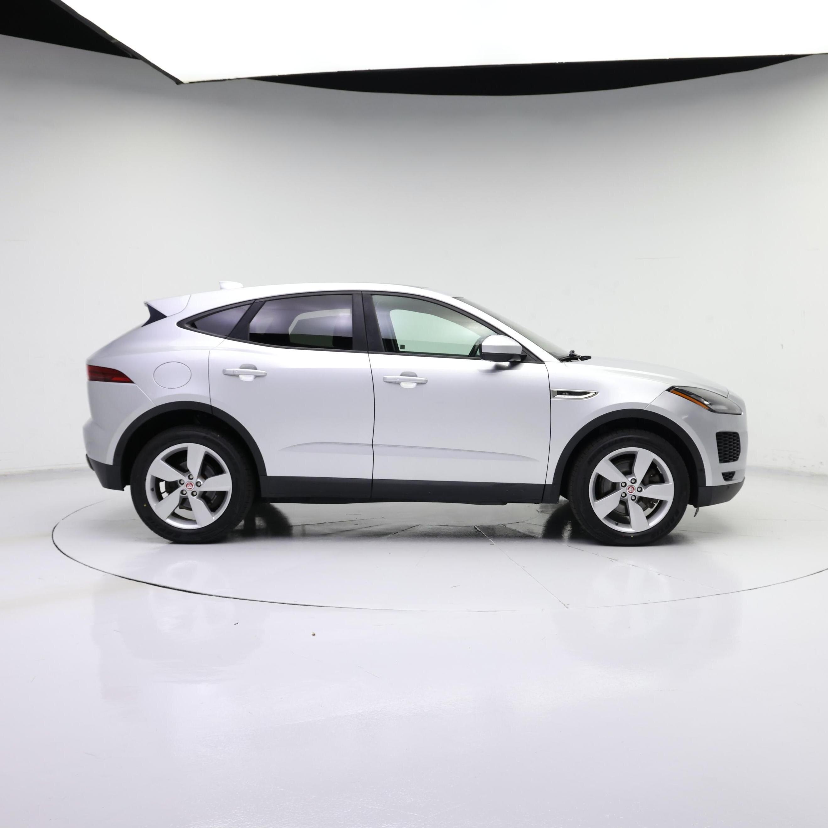 Thumbnail: 2019 Jaguar E-Pace - 7