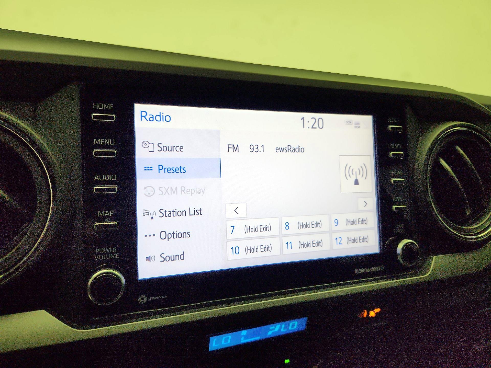 Thumbnail: 2022 Toyota Tacoma - 15