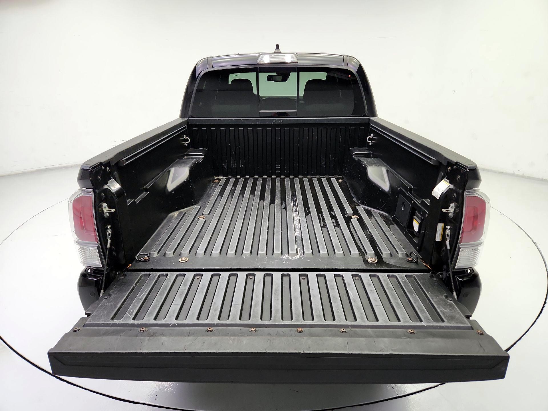 Thumbnail: 2022 Toyota Tacoma - 20