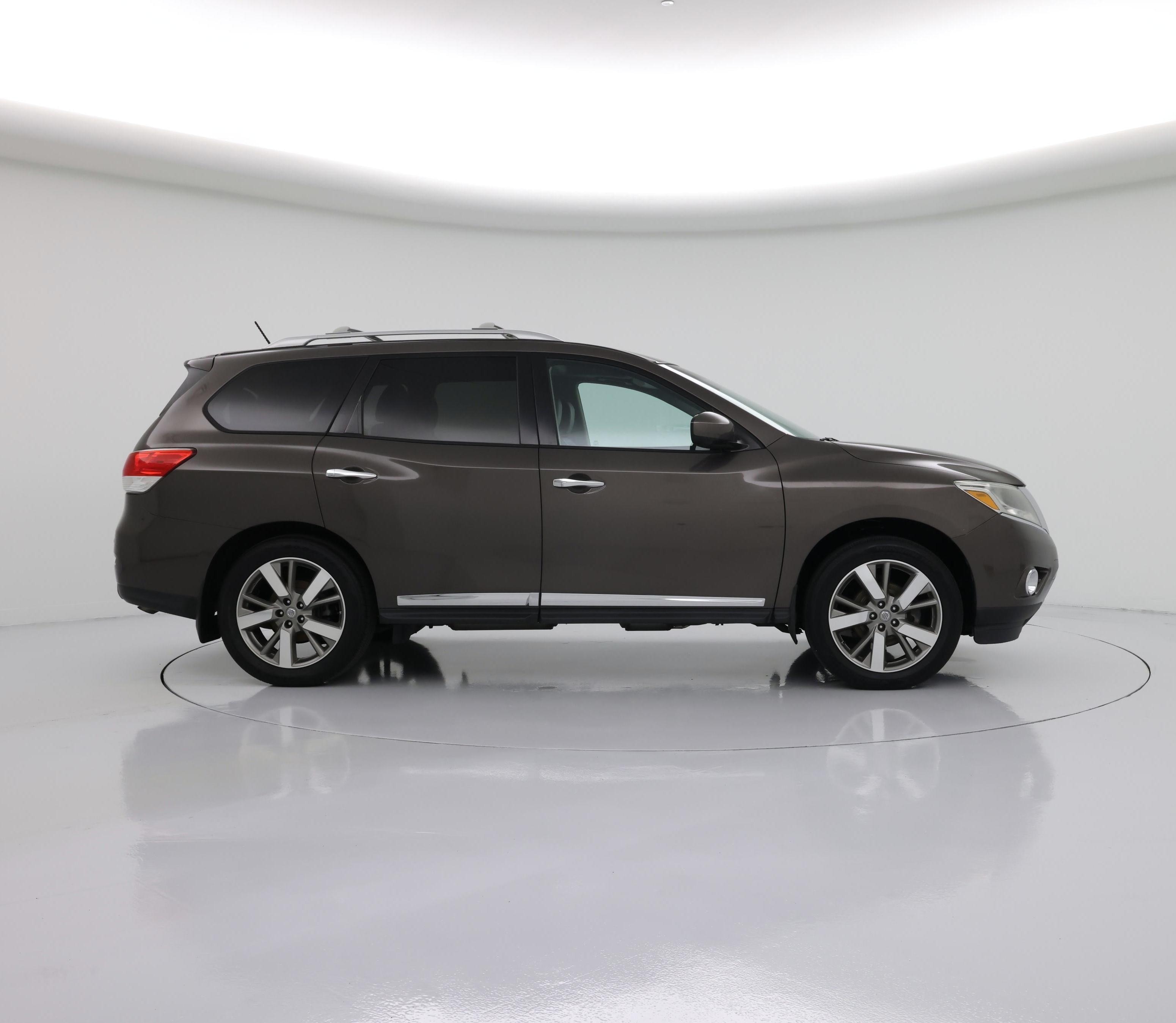 Thumbnail: 2016 Nissan Pathfinder - 7