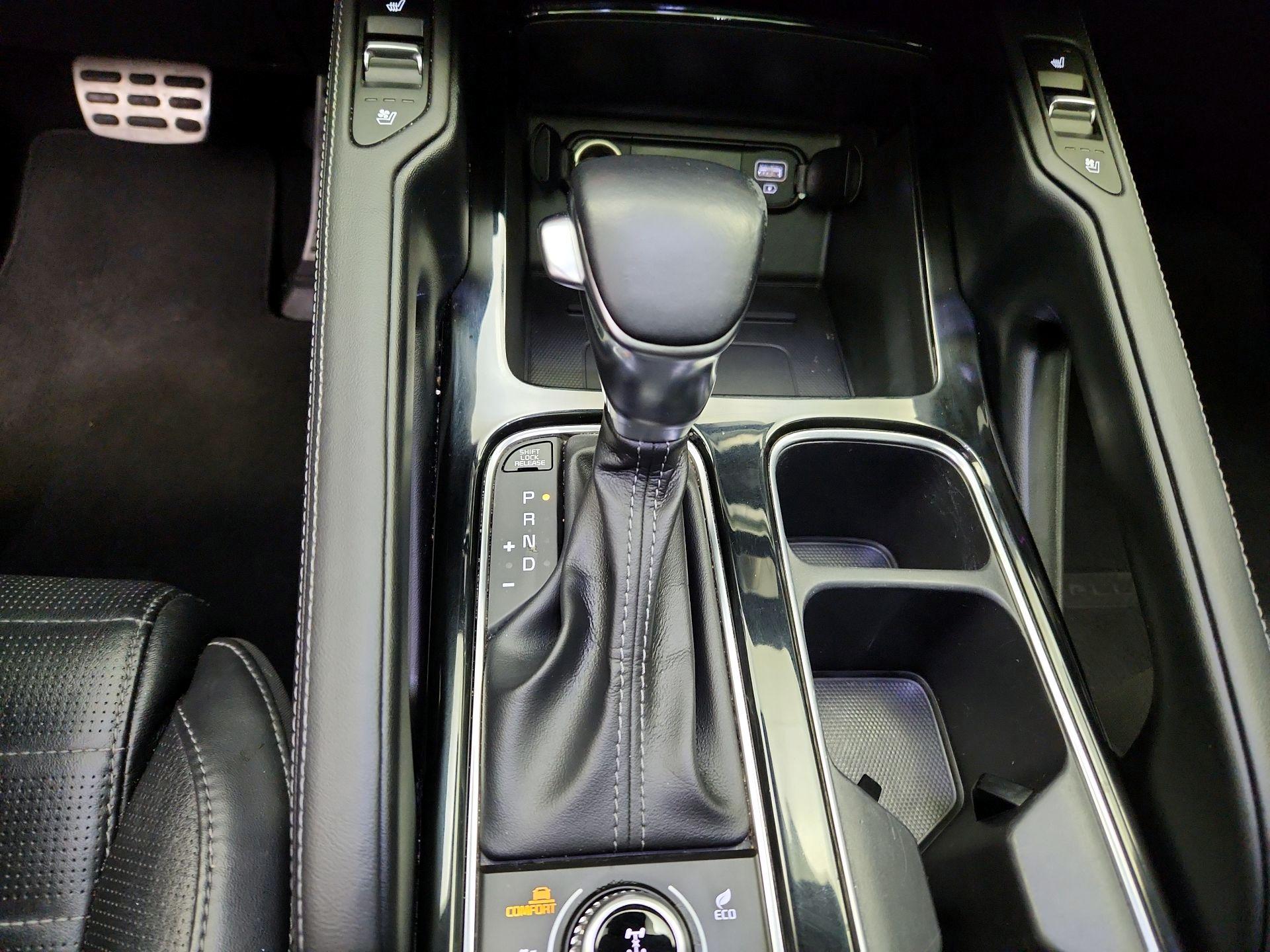 Thumbnail: 2021 Kia Telluride - 18