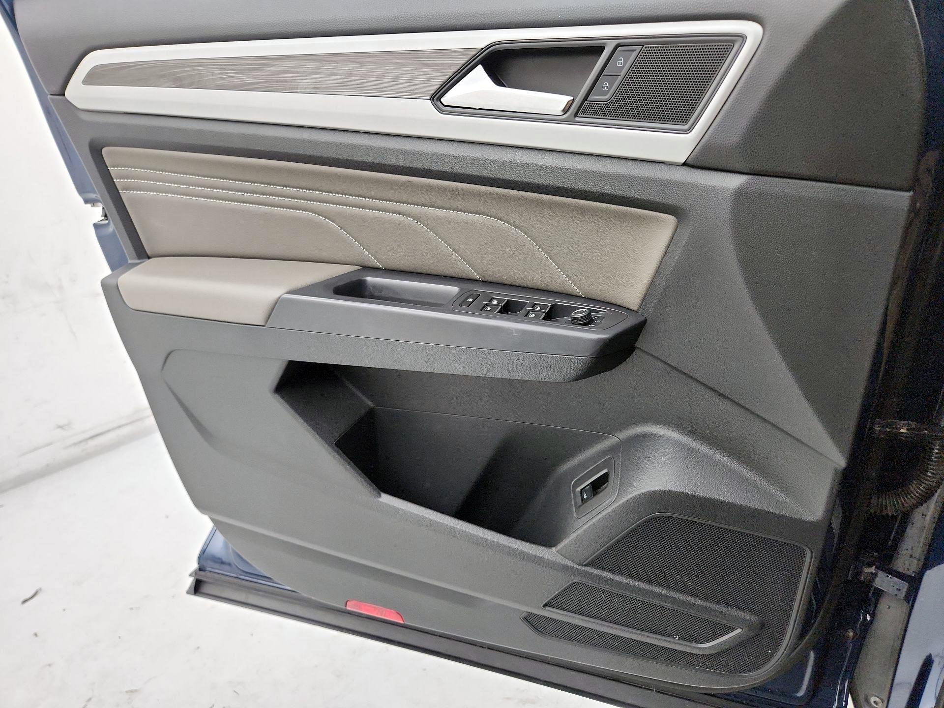 Thumbnail: 2021 Volkswagen Atlas - 12