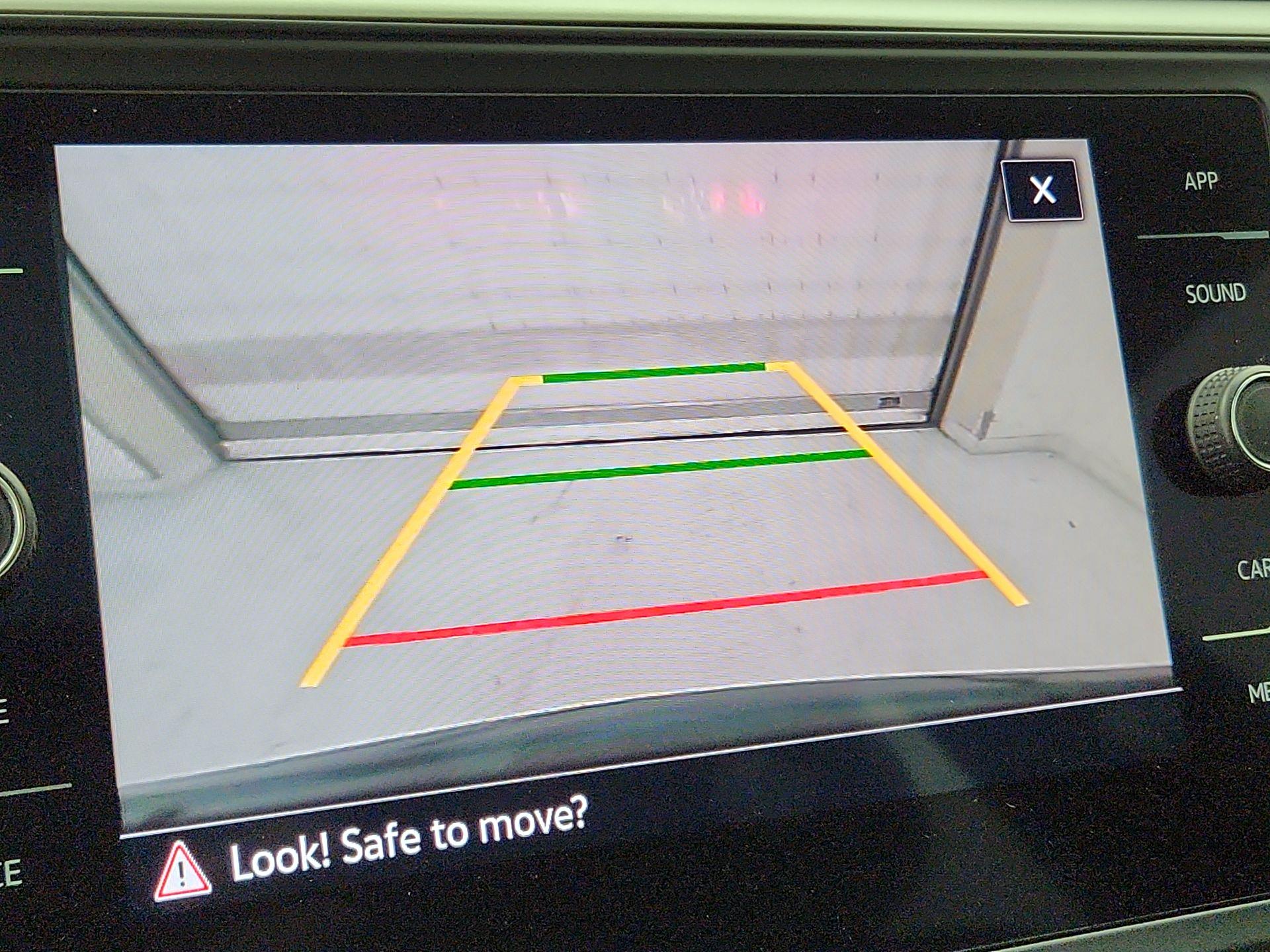 Thumbnail: 2021 Volkswagen Atlas - 14