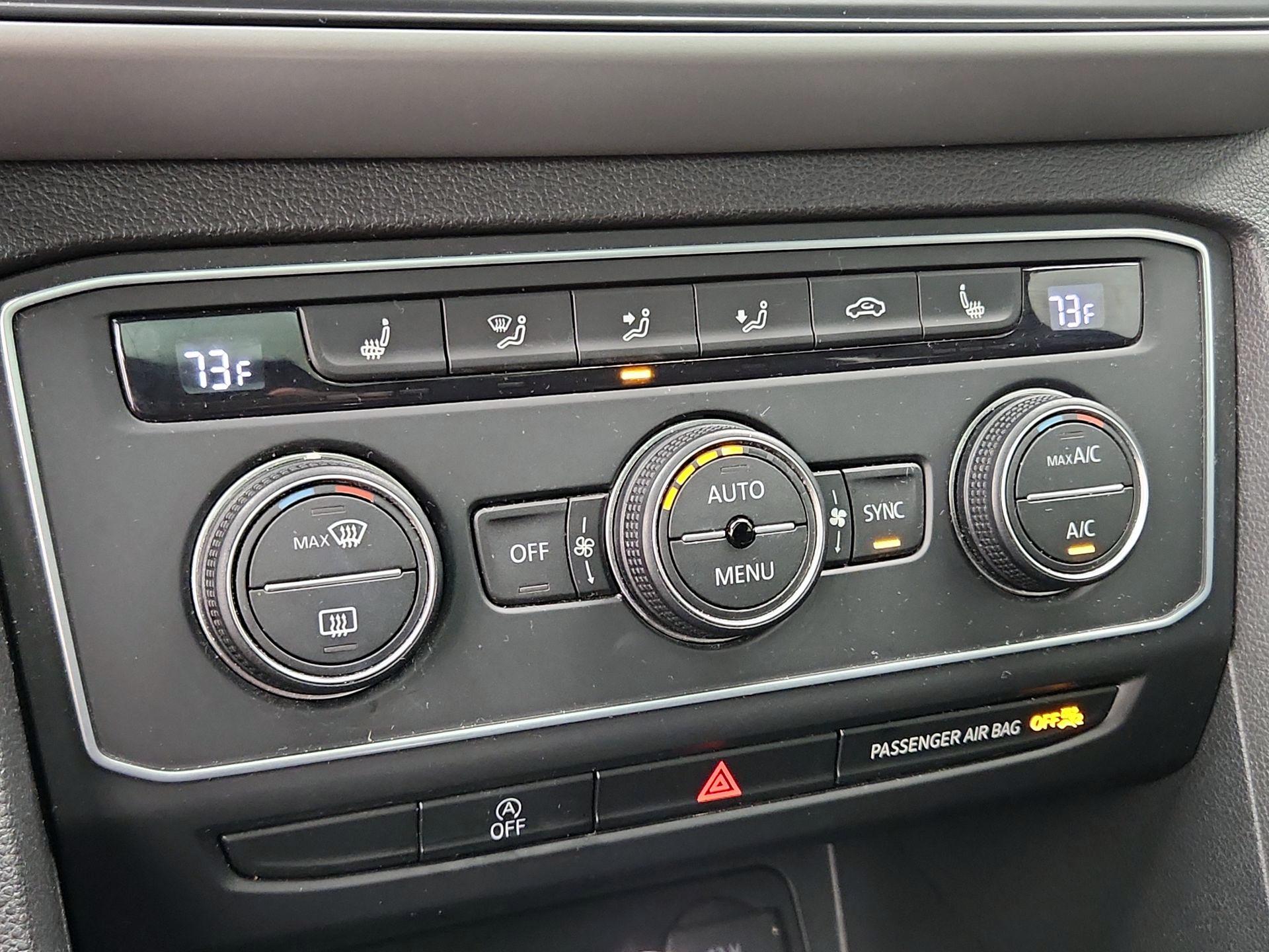 Thumbnail: 2021 Volkswagen Atlas - 16