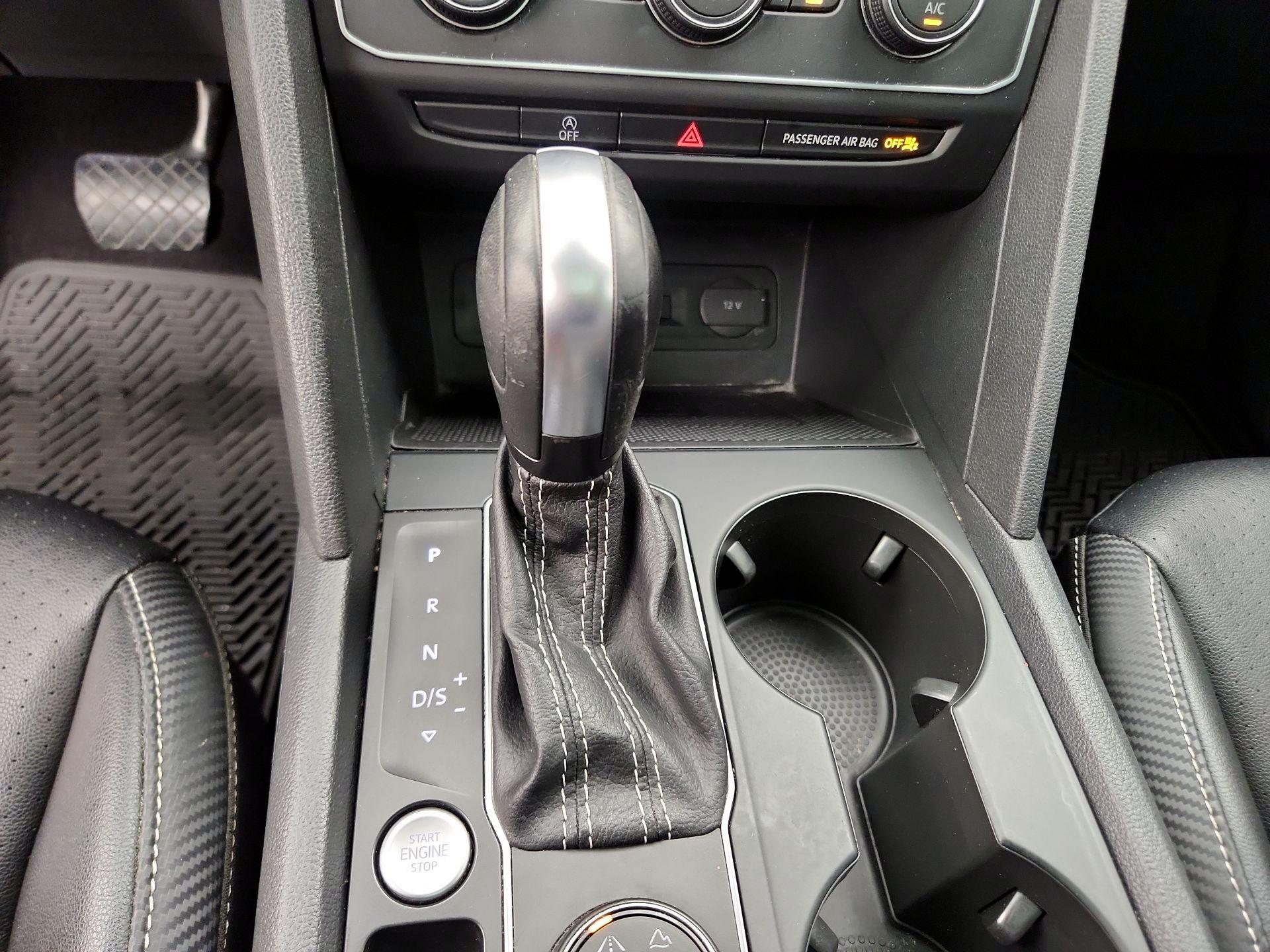 Thumbnail: 2021 Volkswagen Atlas - 17