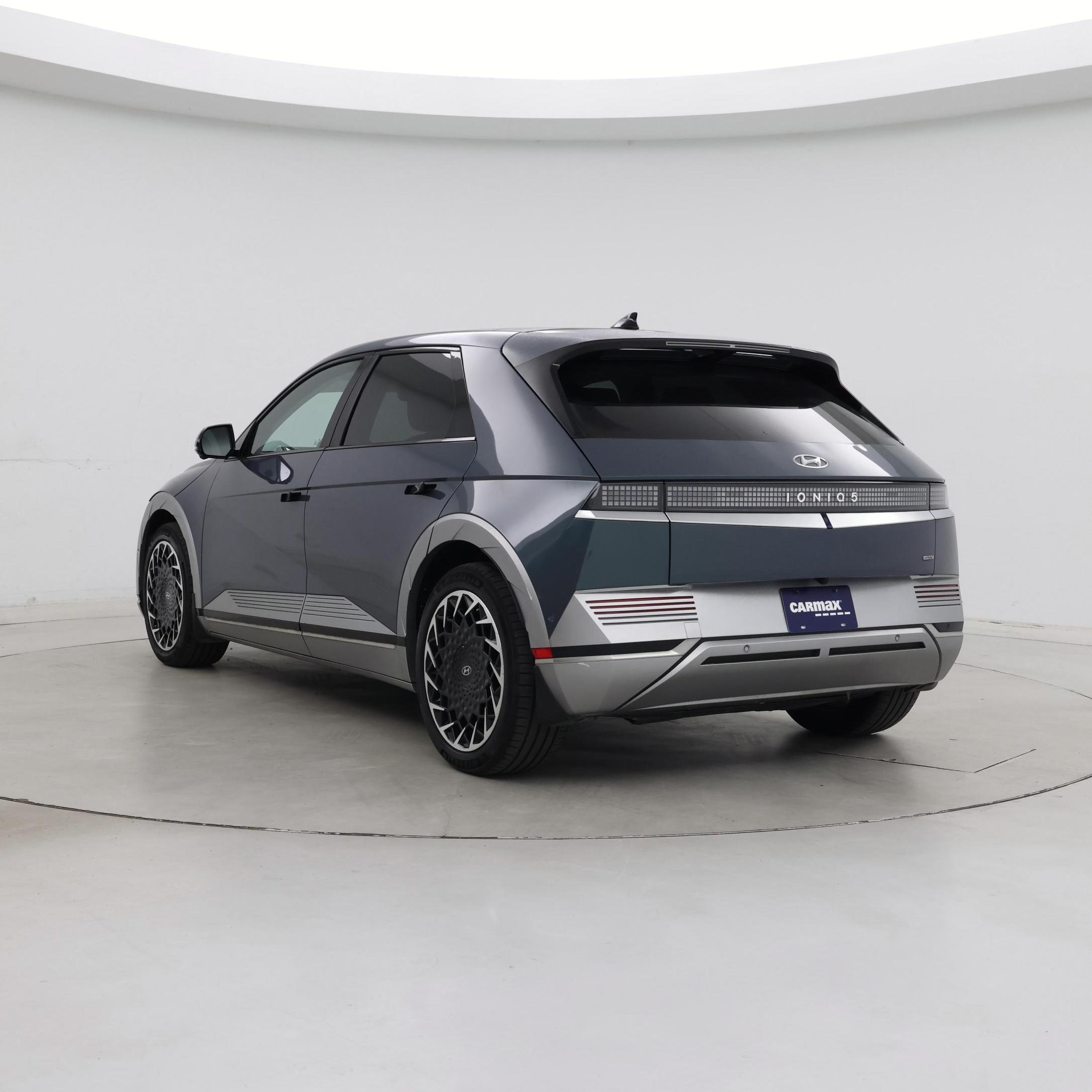 Thumbnail: 2023 Hyundai Ioniq 5 - 2