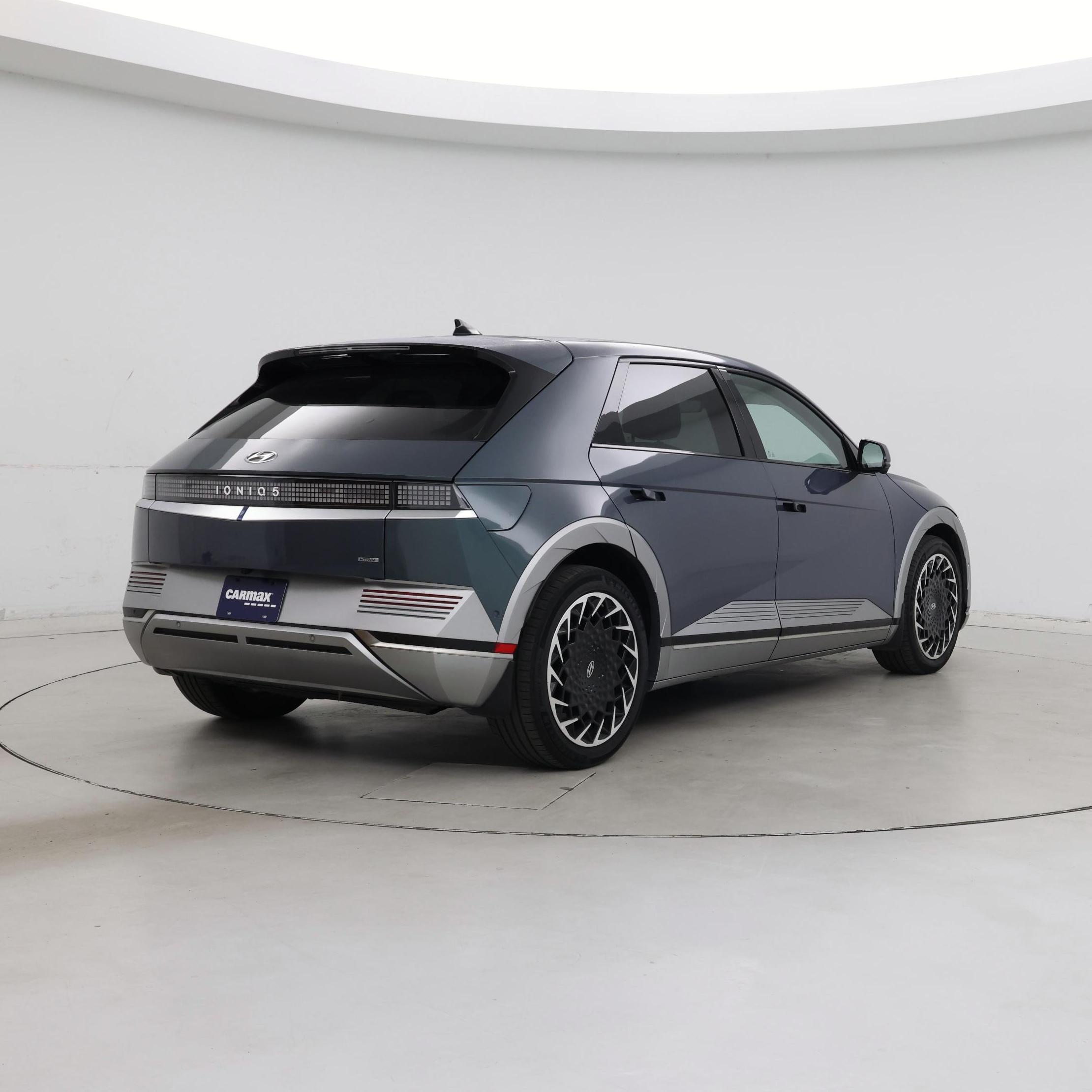 Thumbnail: 2023 Hyundai Ioniq 5 - 8