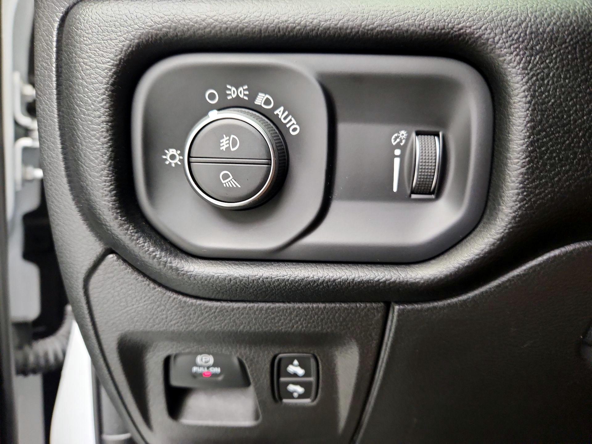 Thumbnail: 2021 RAM 1500 - 13