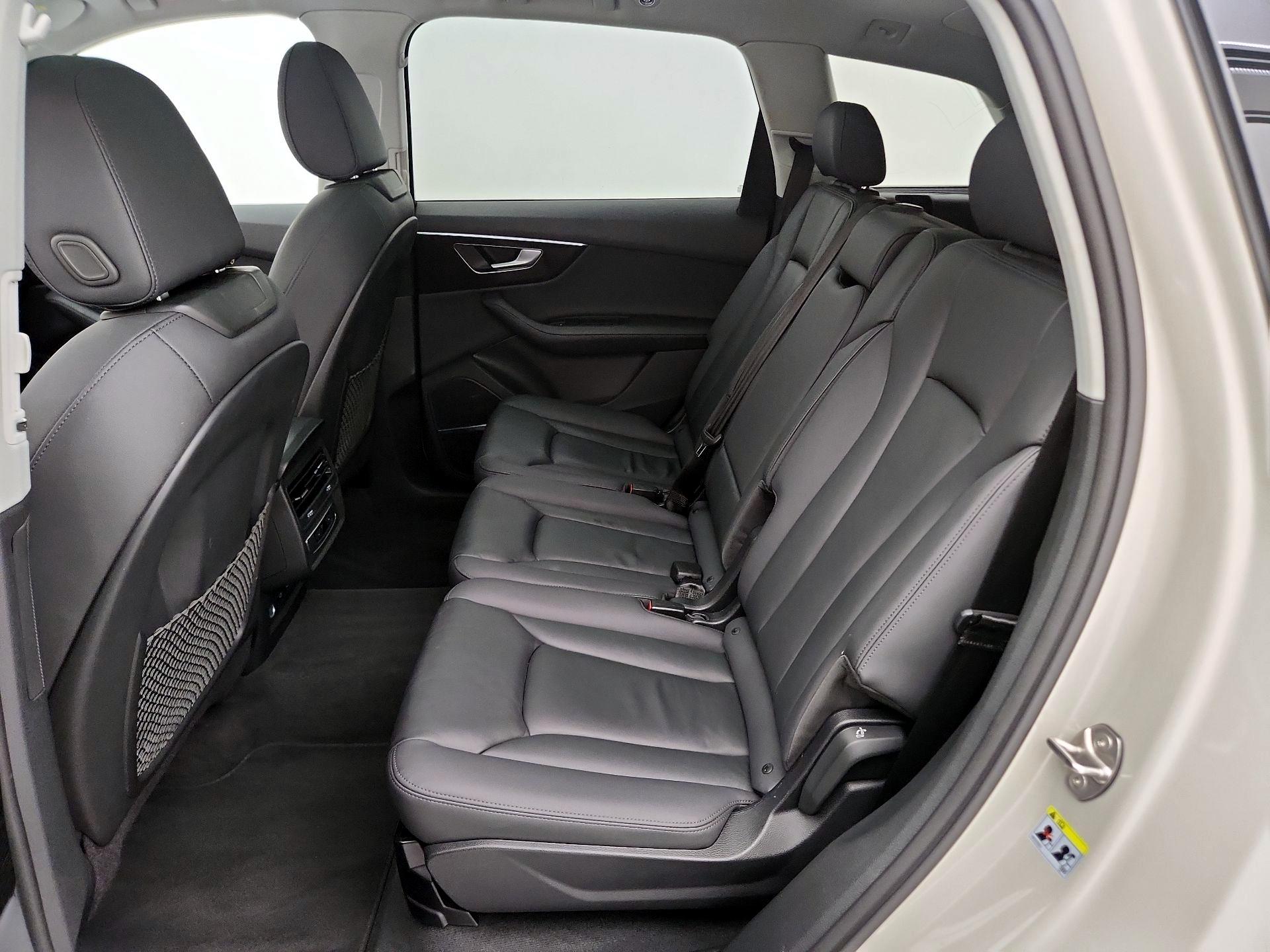 Thumbnail: 2024 Audi Q7 - 20