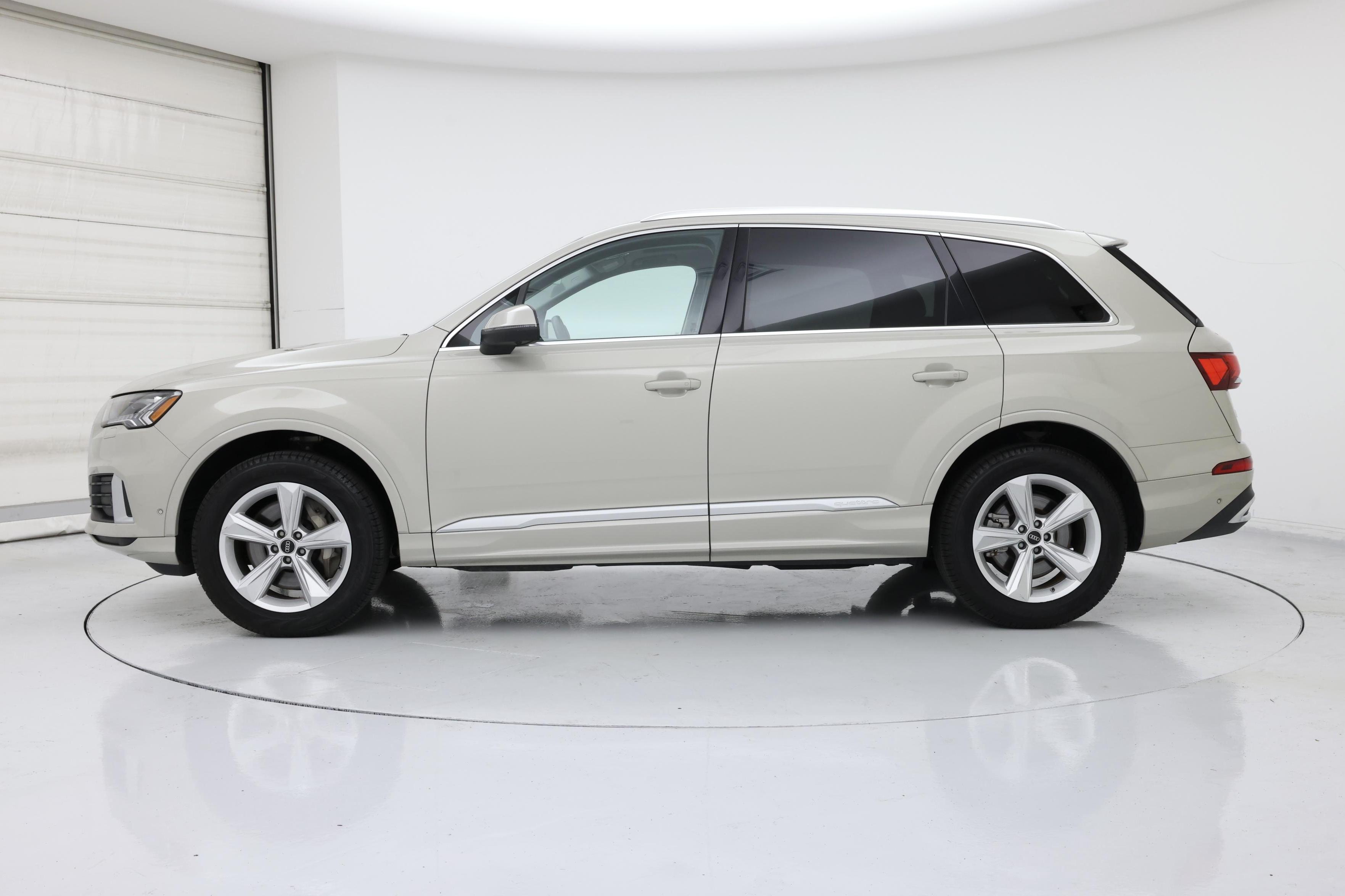 Thumbnail: 2024 Audi Q7 - 3