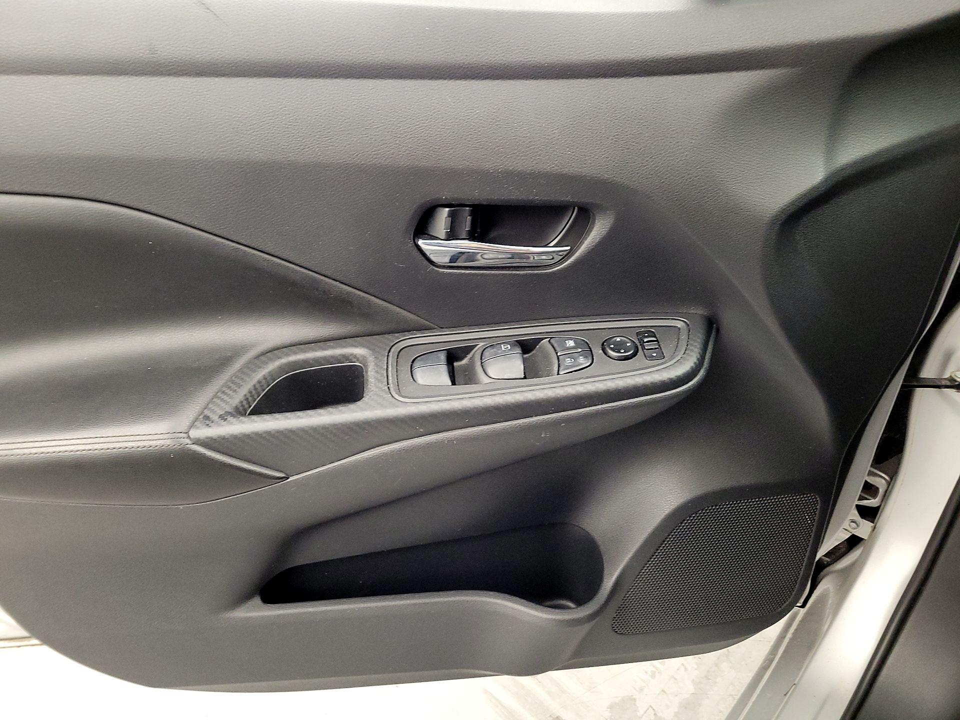 Thumbnail: 2020 Nissan Versa - 12