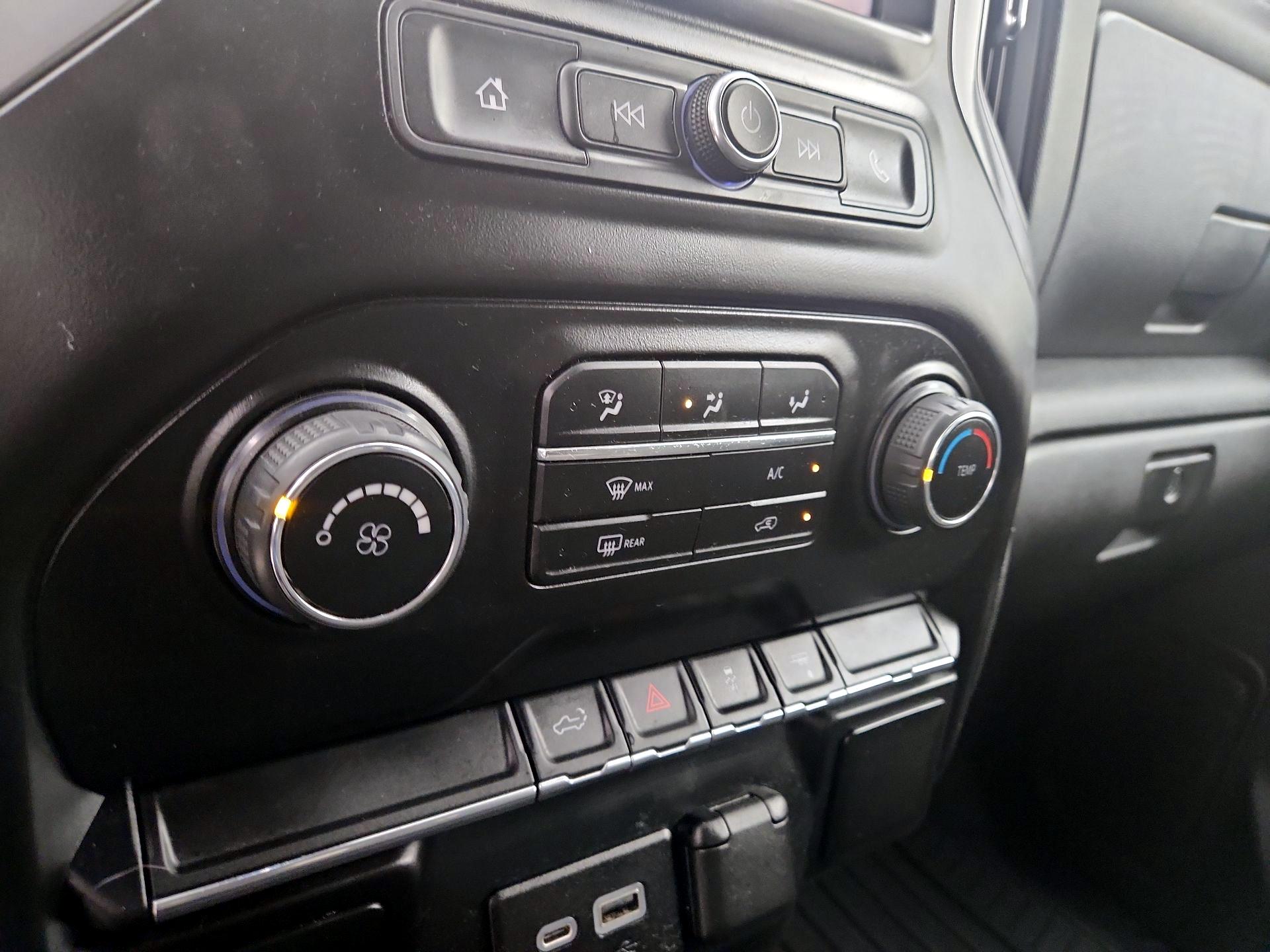 Thumbnail: 2021 Chevrolet Silverado 1500 - 16