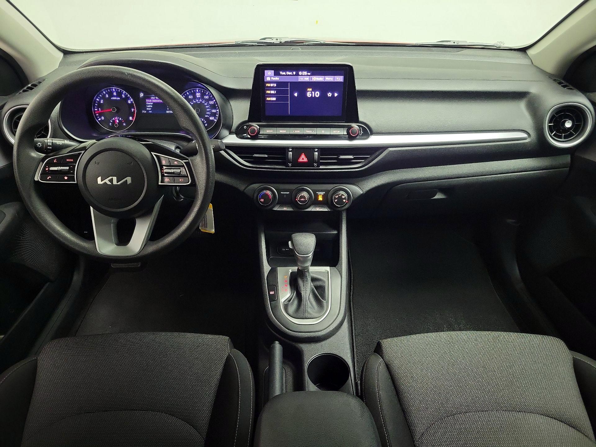 Thumbnail: 2022 Kia Forte - 9