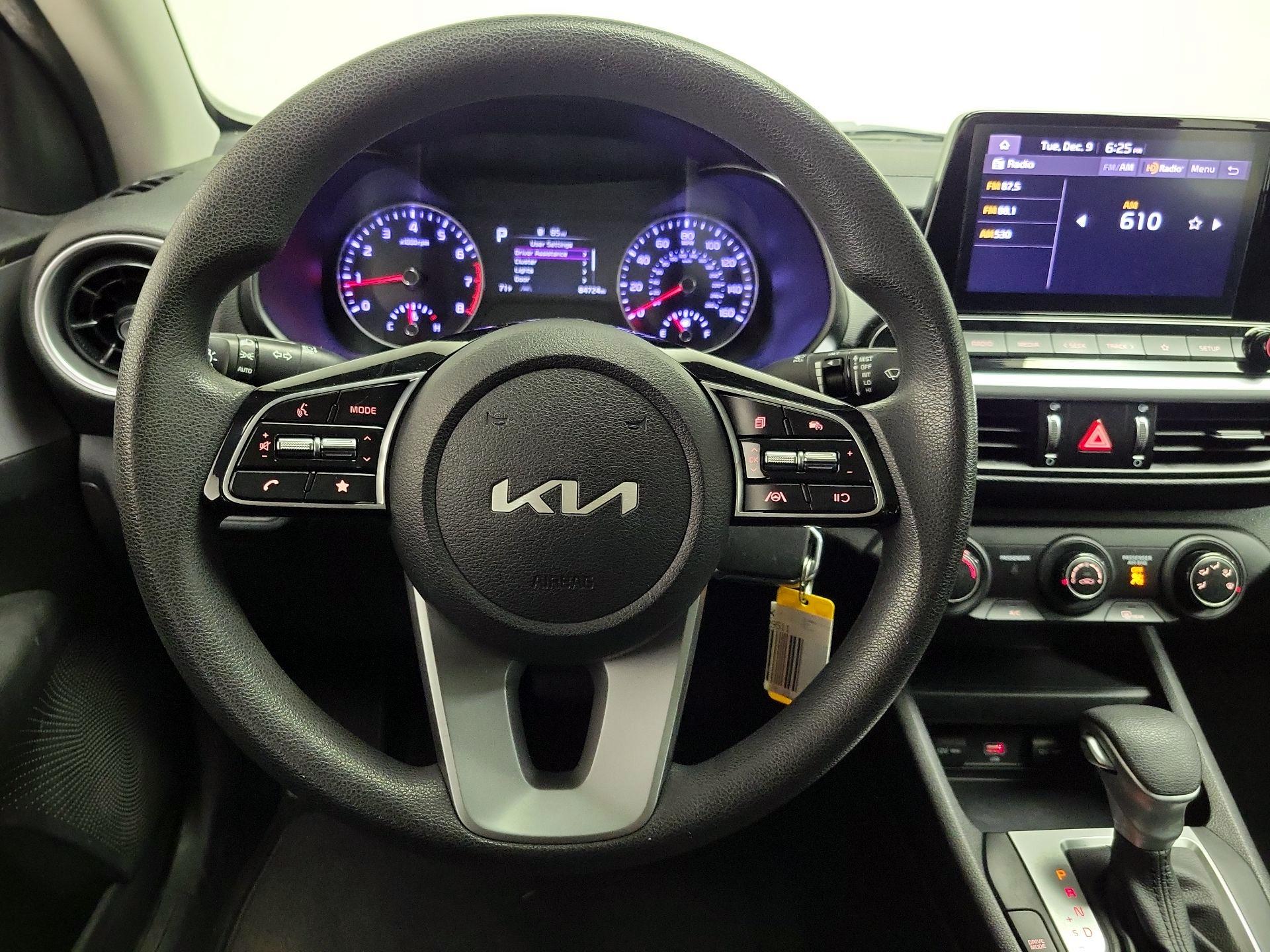 Thumbnail: 2022 Kia Forte - 10