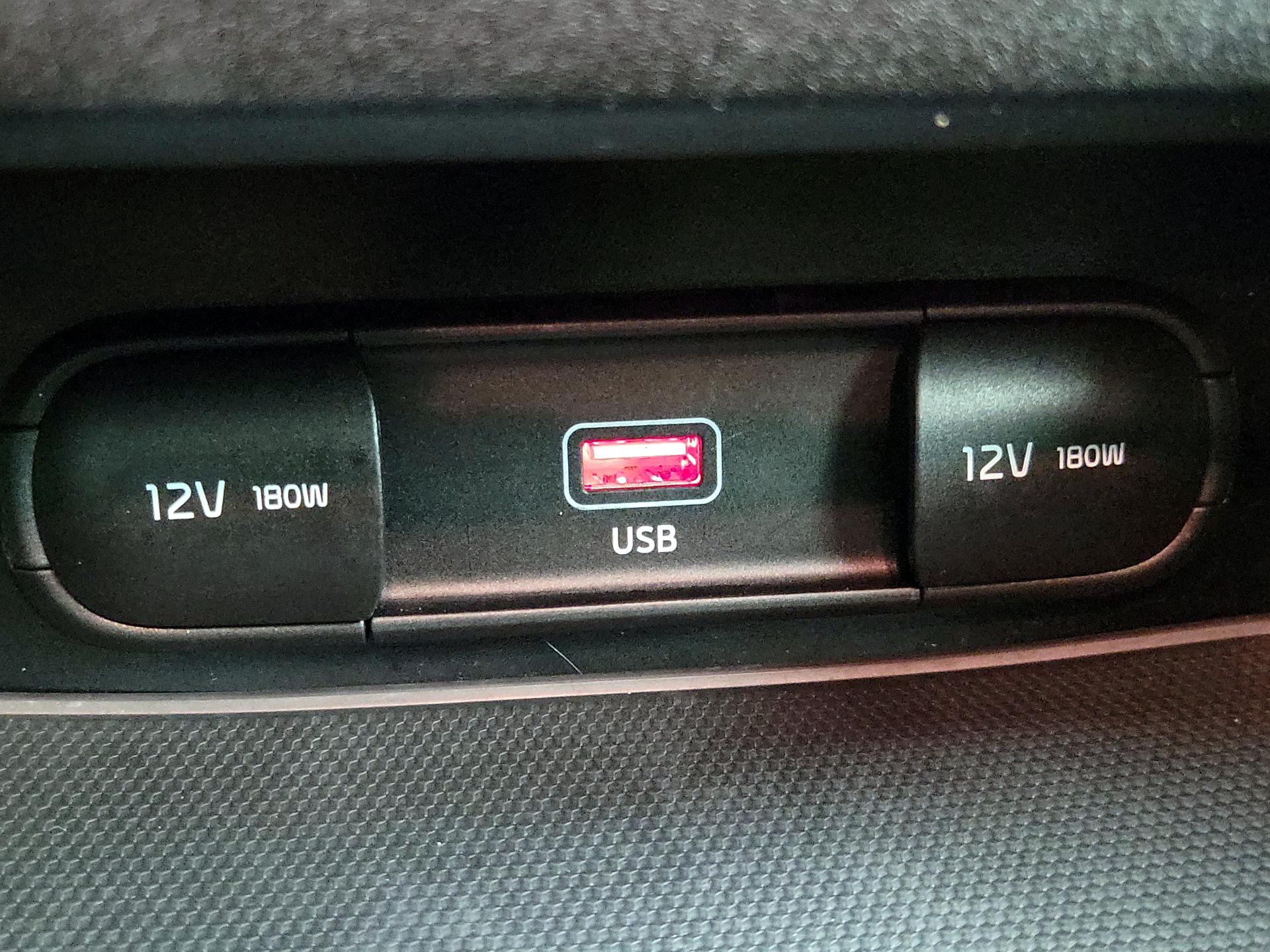 Thumbnail: 2022 Kia Forte - 18