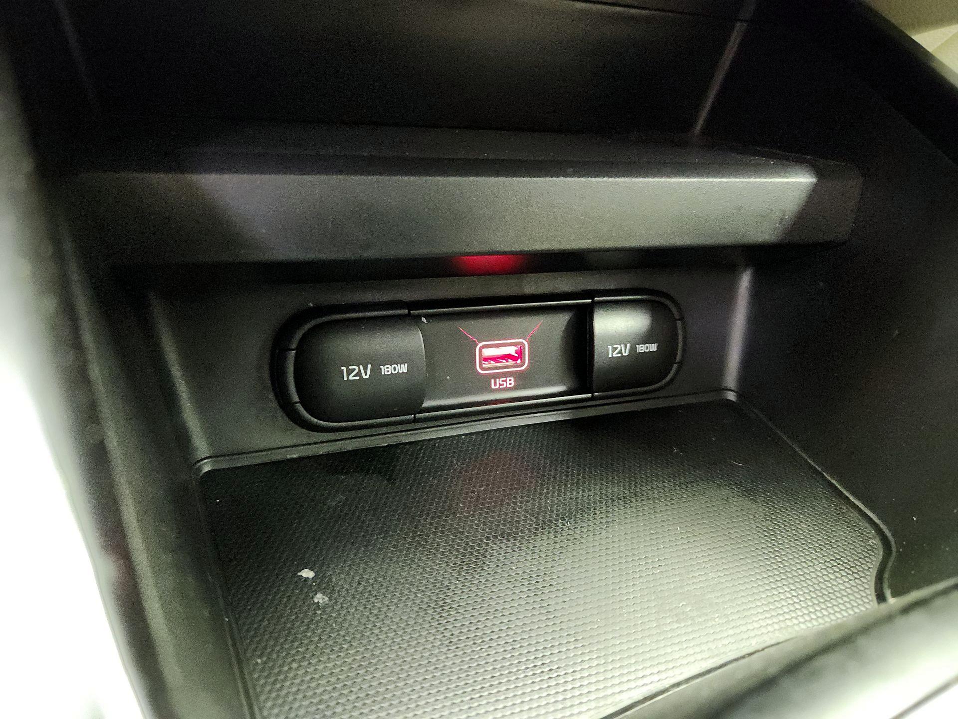 Thumbnail: 2021 Kia Soul - 18