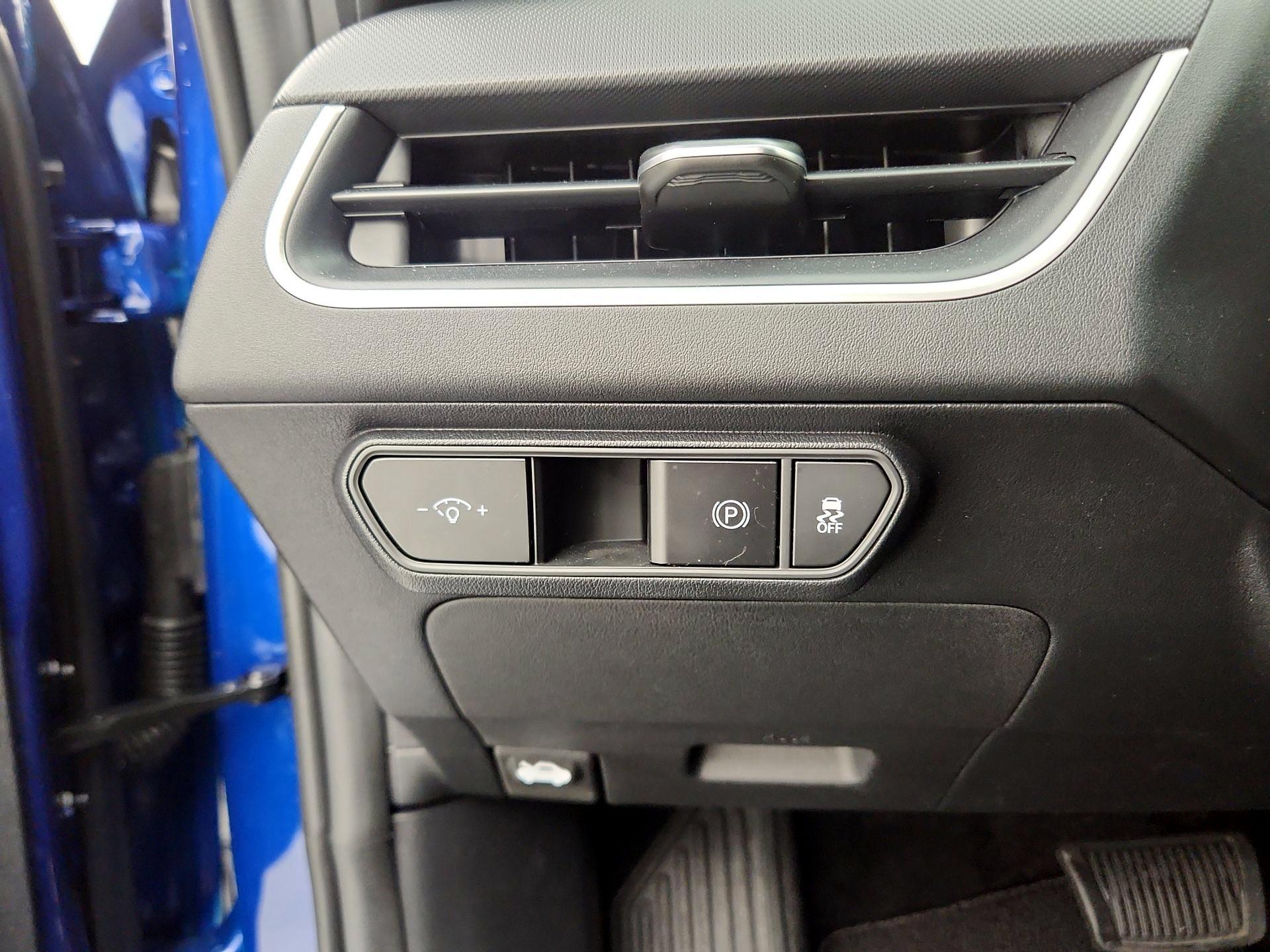 Thumbnail: 2025 Kia K4 - 13