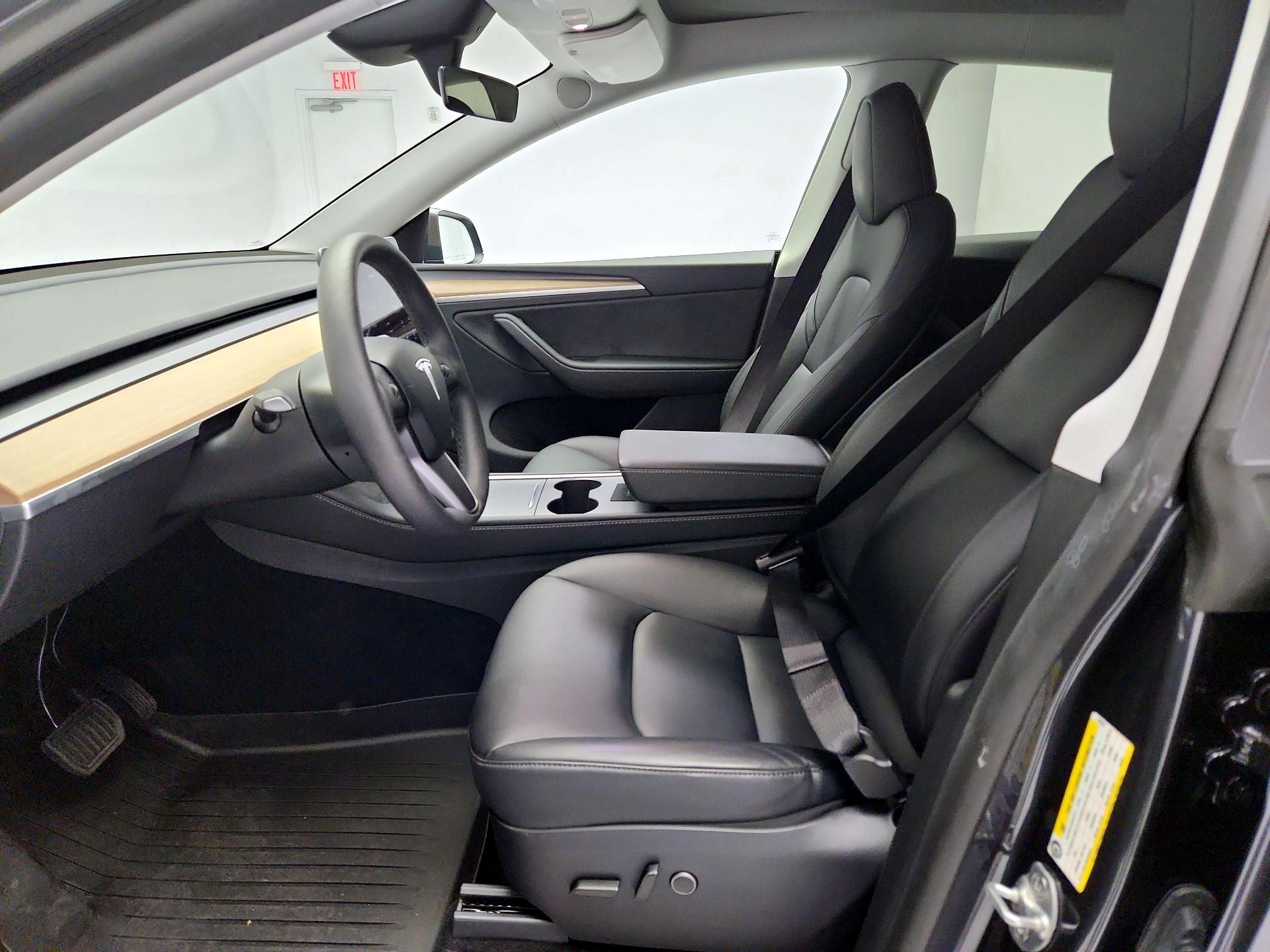 Thumbnail: 2025 Tesla Model Y - 11