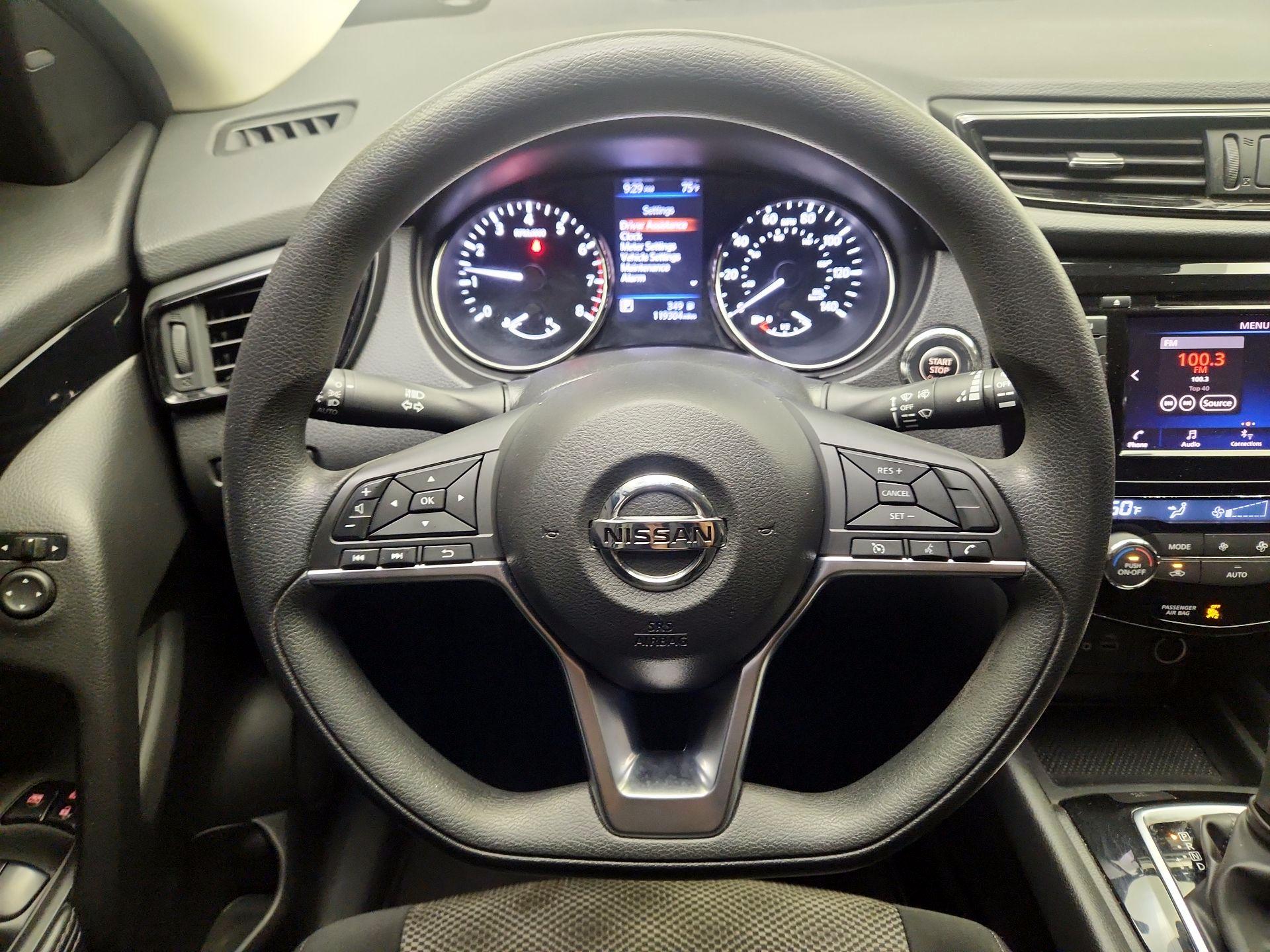 Thumbnail: 2019 Nissan Rogue Sport - 10