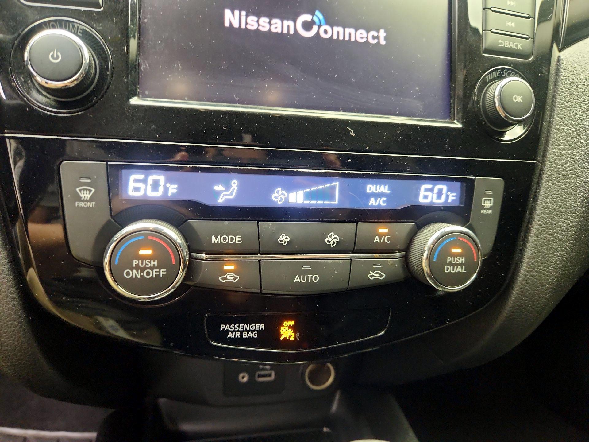 Thumbnail: 2019 Nissan Rogue Sport - 16