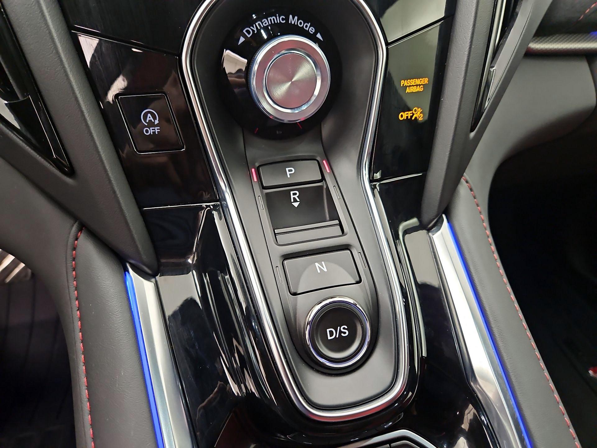 Thumbnail: 2025 Acura RDX - 18