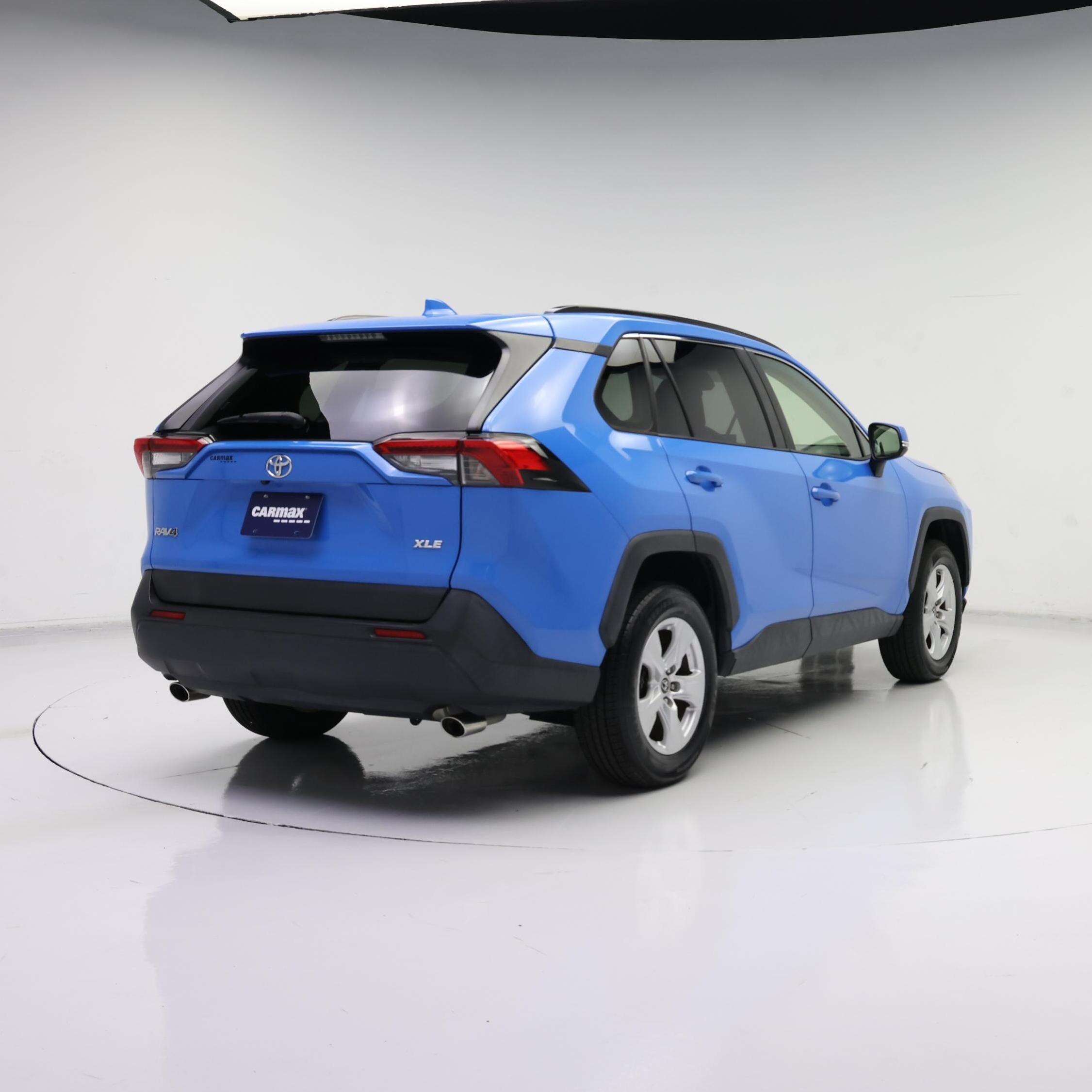 Thumbnail: 2019 Toyota RAV4 - 8