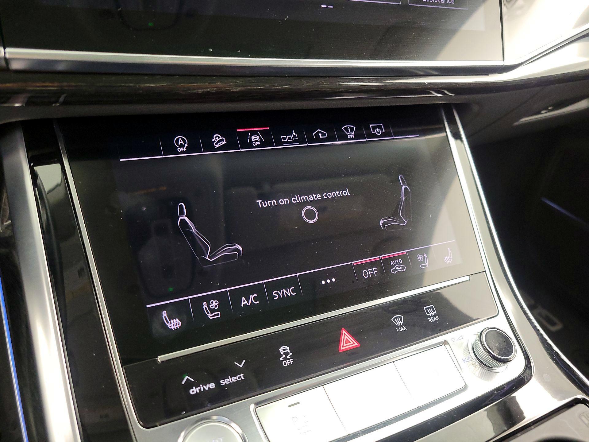 Thumbnail: 2019 Audi Q8 - 17